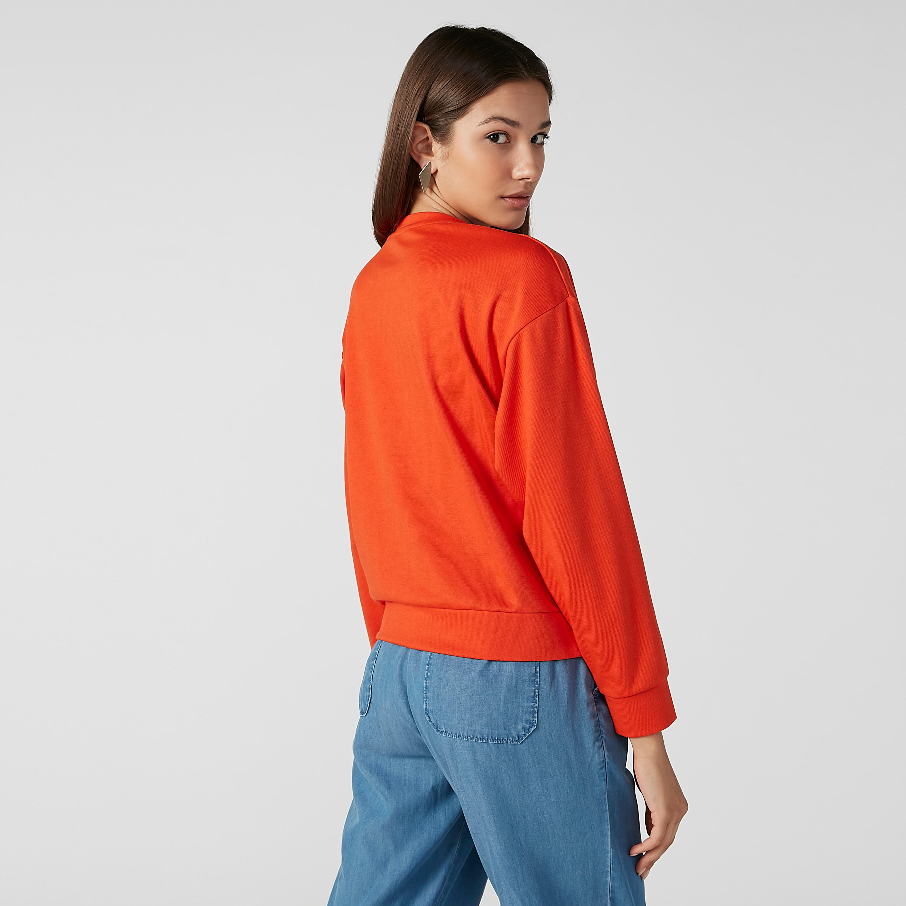 سويت شيرت بياقة مستديرة وأكمام طويلة وطبعات-women-winterwear-hoodiesandsweatshirts-sweatshirts-image-3