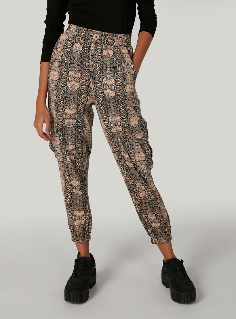 بنطلون واسع بخصر مطاطي وجيوب وطبعات حيوانات-women-clothing-bottoms-trousers-image-1