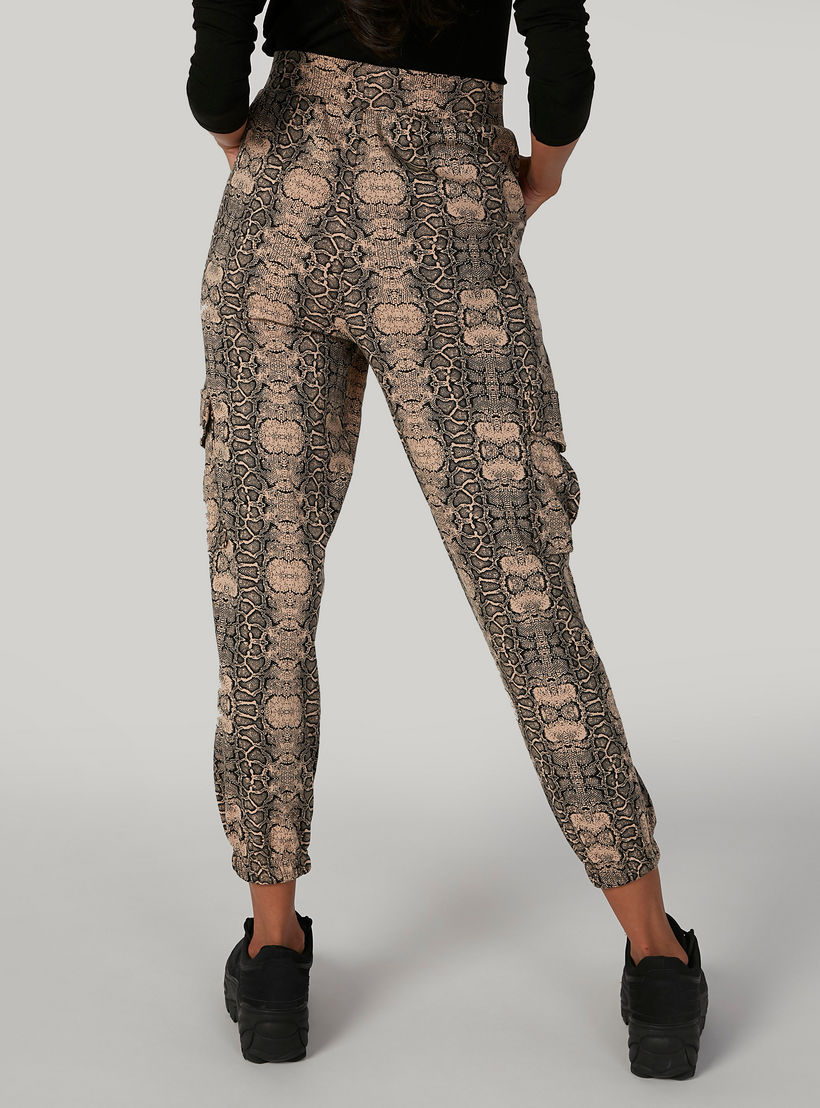 بنطلون واسع بخصر مطاطي وجيوب وطبعات حيوانات-women-clothing-bottoms-trousers-image-2