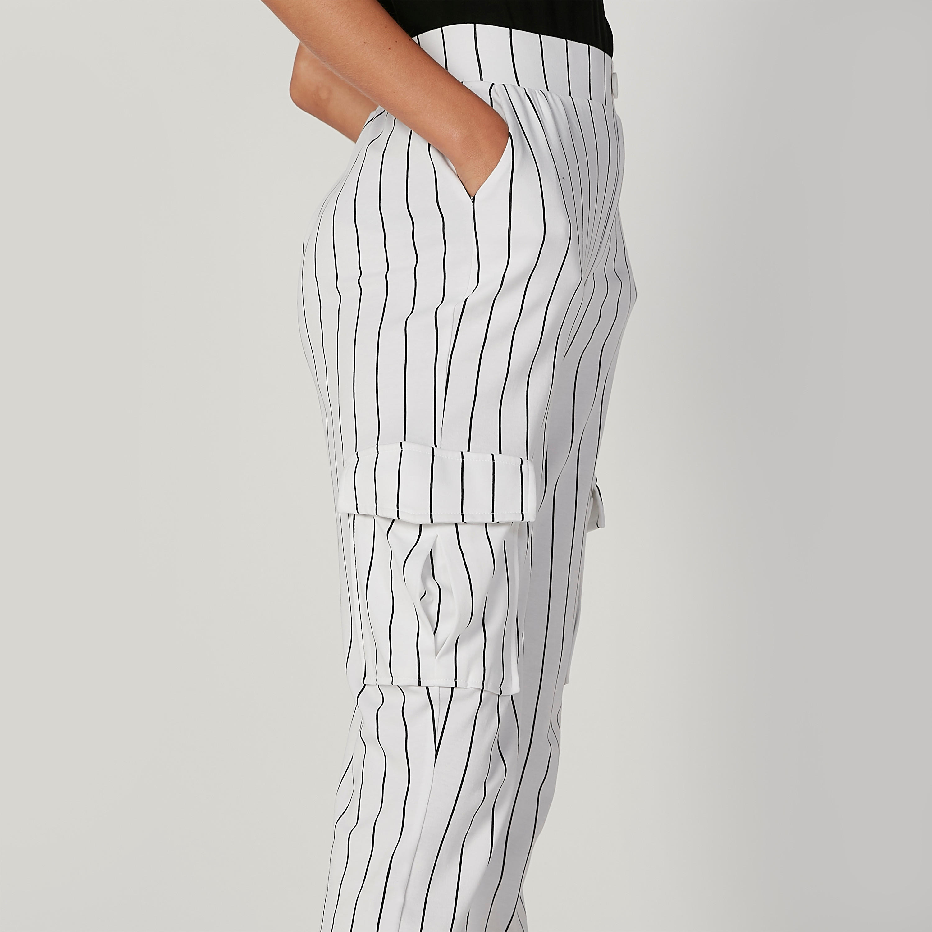 بنطلون رياضي مقلّم بخصر مرتفع وجيوب-women-clothing-bottoms-joggers-image-5