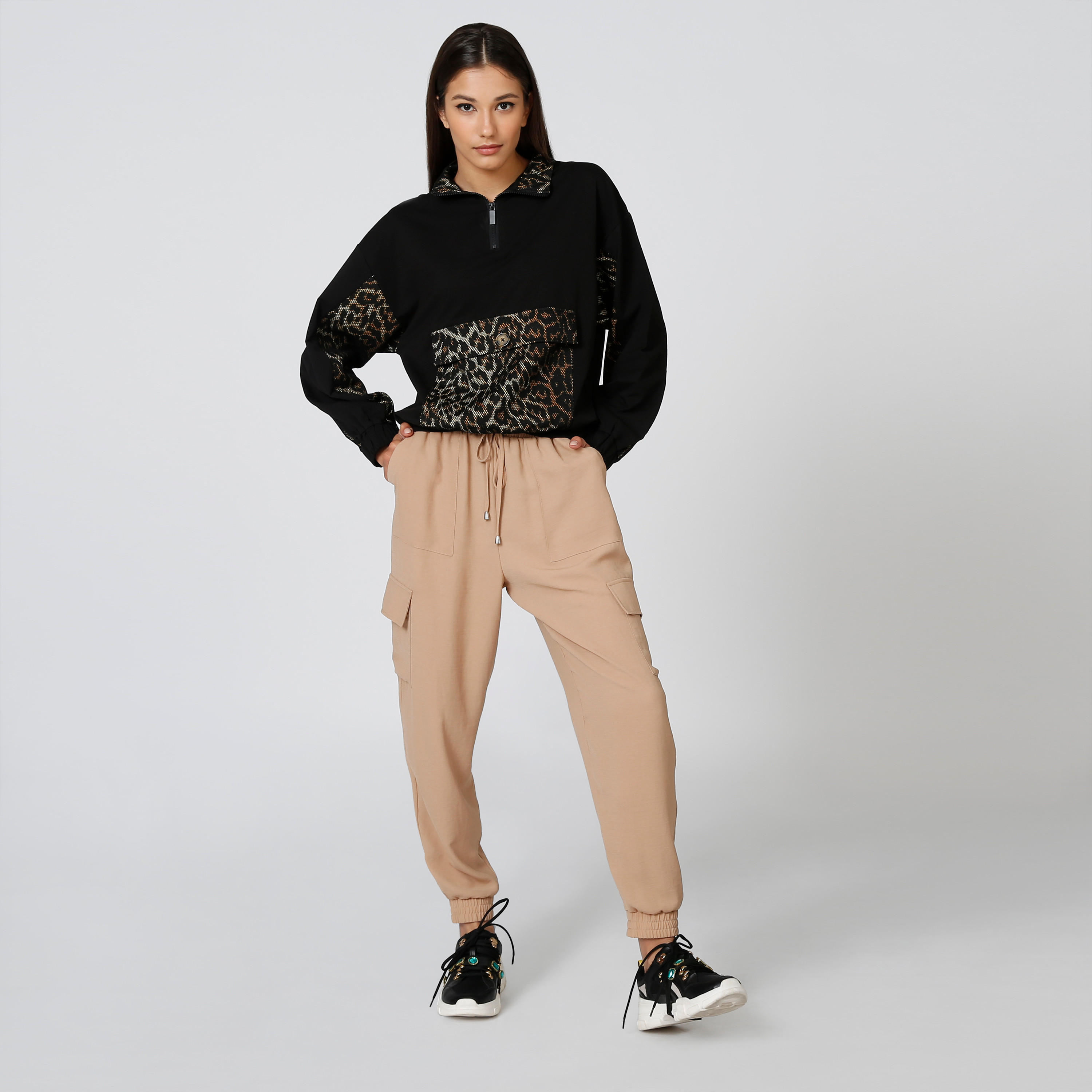 سويت شيرت بأكمام طويلة وسحّاب وطبعات حيوانات-women-winterwear-hoodiesandsweatshirts-sweatshirts-image-4
