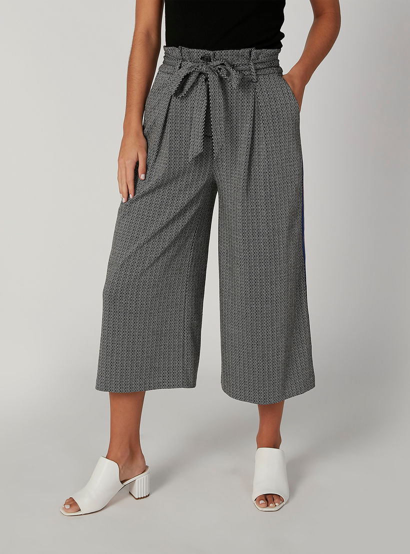 بنطلون واسع الساقين بجيوب وشريطة وطبعات-women-clothing-bottoms-trousers-image-6