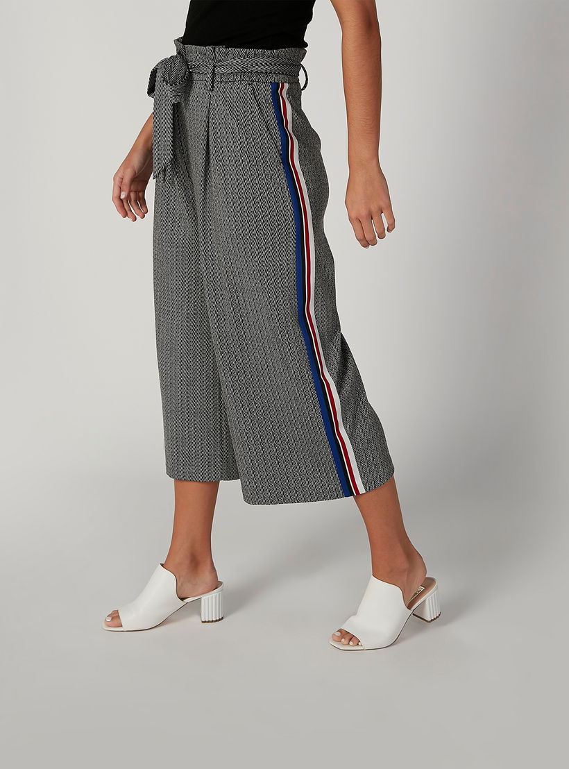 بنطلون واسع الساقين بجيوب وشريطة وطبعات-women-clothing-bottoms-trousers-image-3