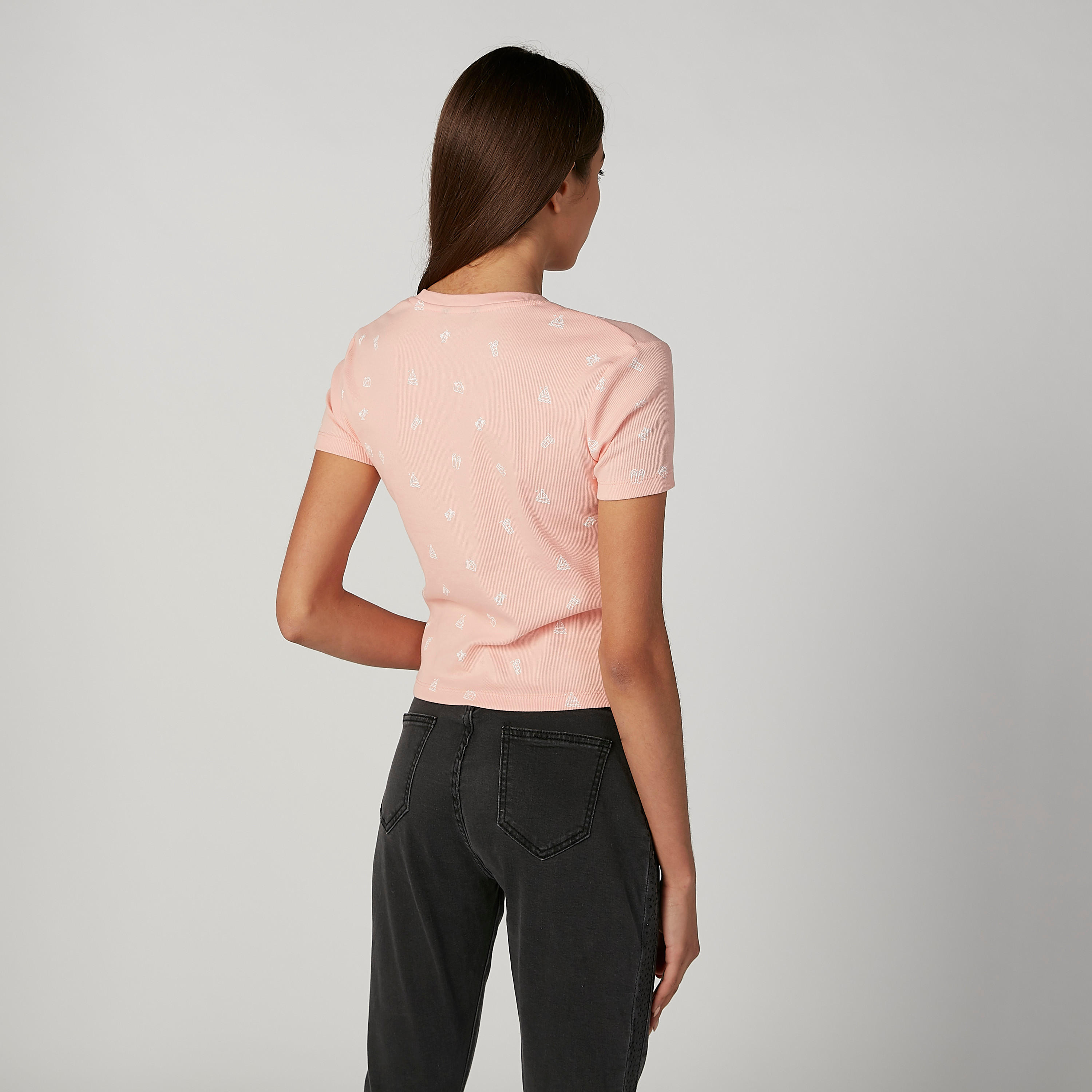 تيشيرت قصير سليم بياقة V وأكمام قصيرة وطبعات-women-clothing-tshirts-image-2