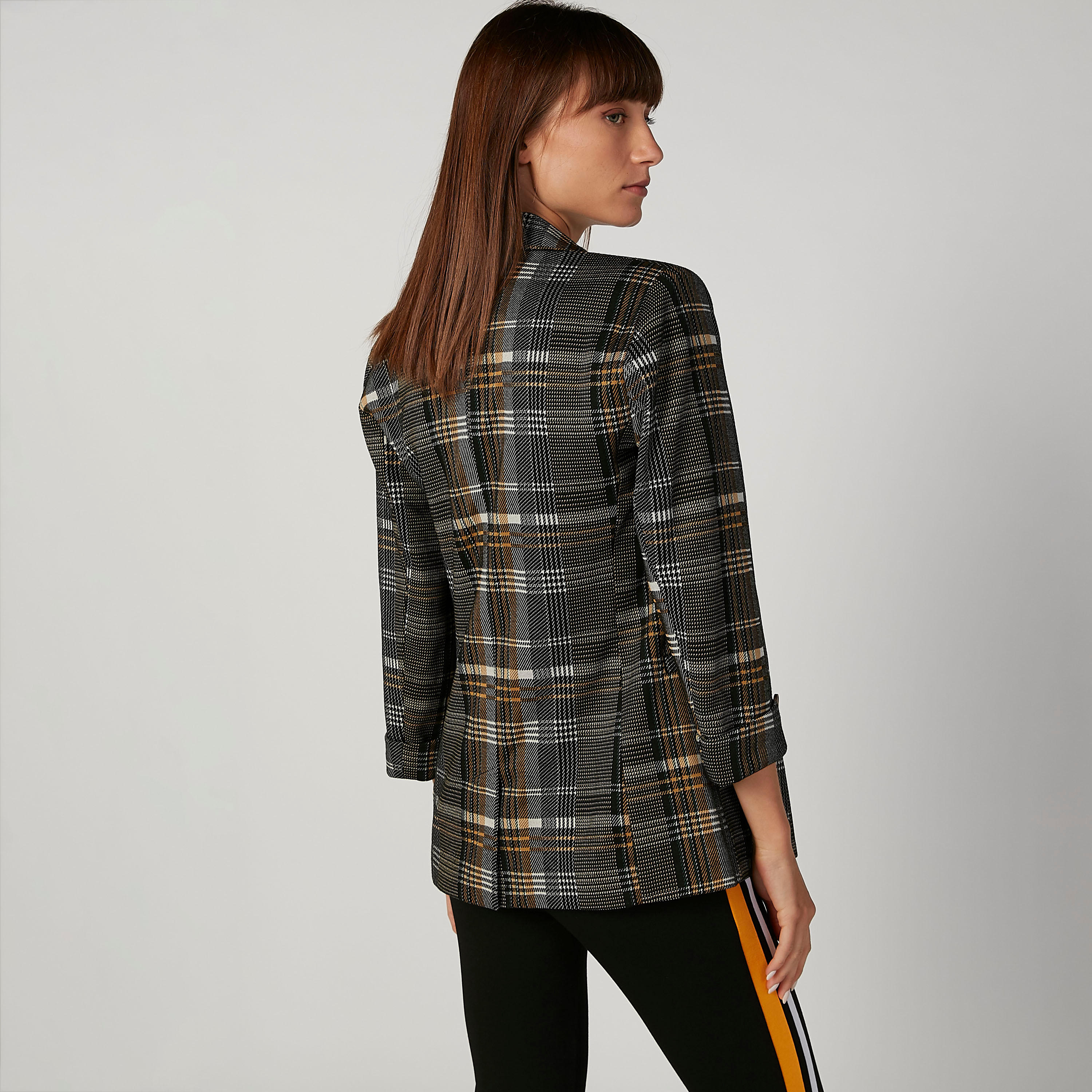 بليزر كاروهات بياقة طويلة وأكمام طويلة-women-clothing-coatsandjackets-blazers-image-2
