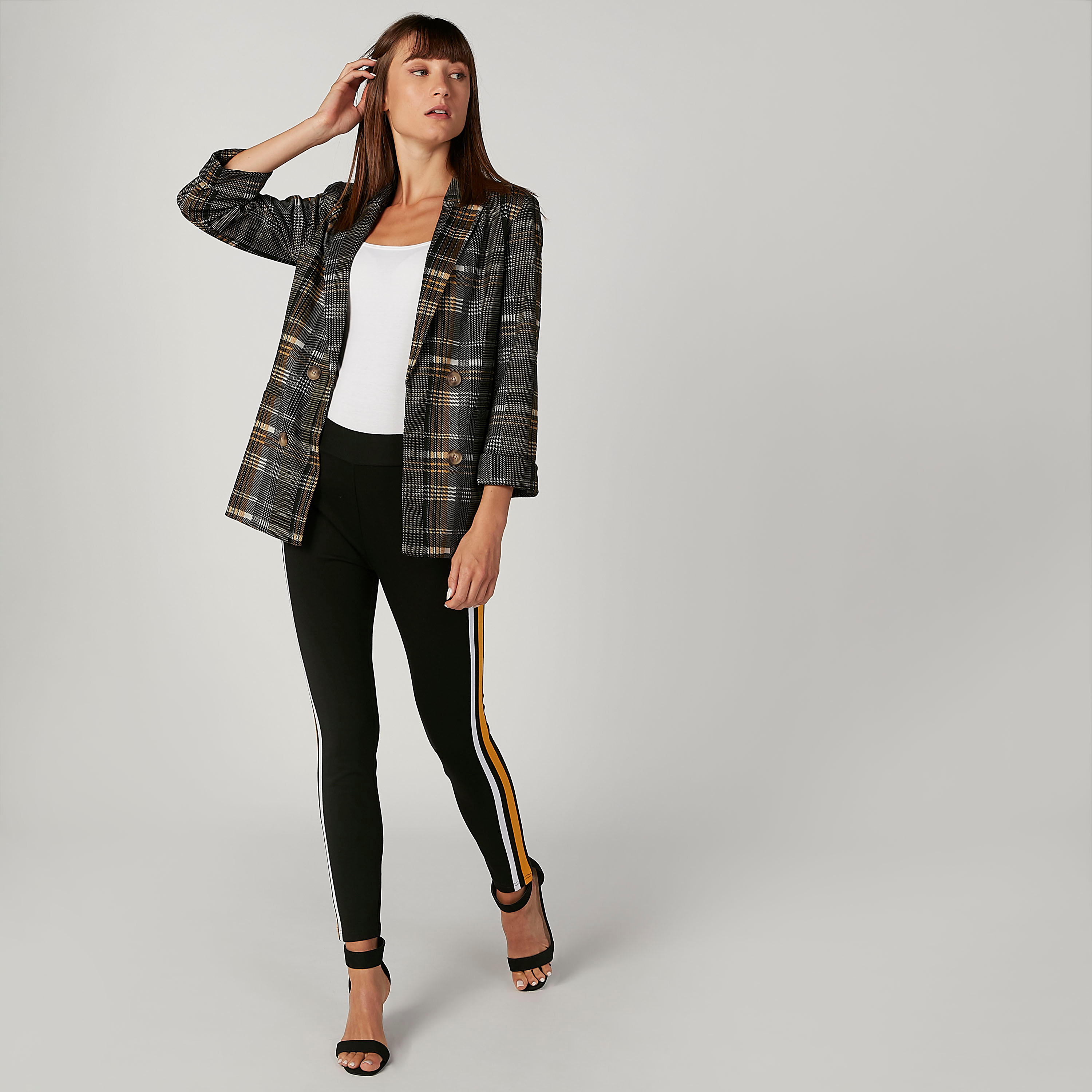بليزر كاروهات بياقة طويلة وأكمام طويلة-women-clothing-coatsandjackets-blazers-image-1