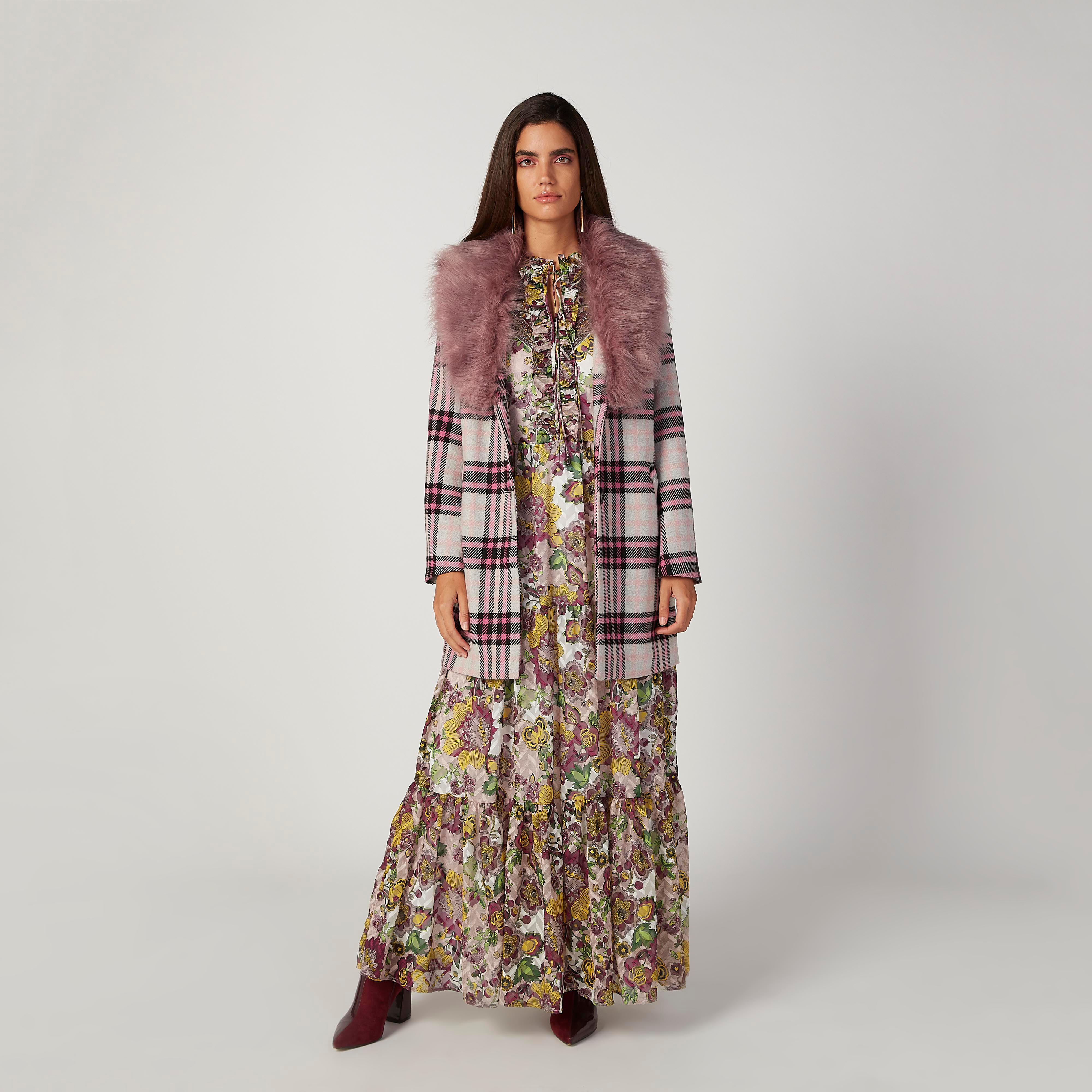 جاكيت كاروهات بتفاصيل قطيفة وأكمام طويلة-women-winterwear-coatsandjackets-jackets-image-2