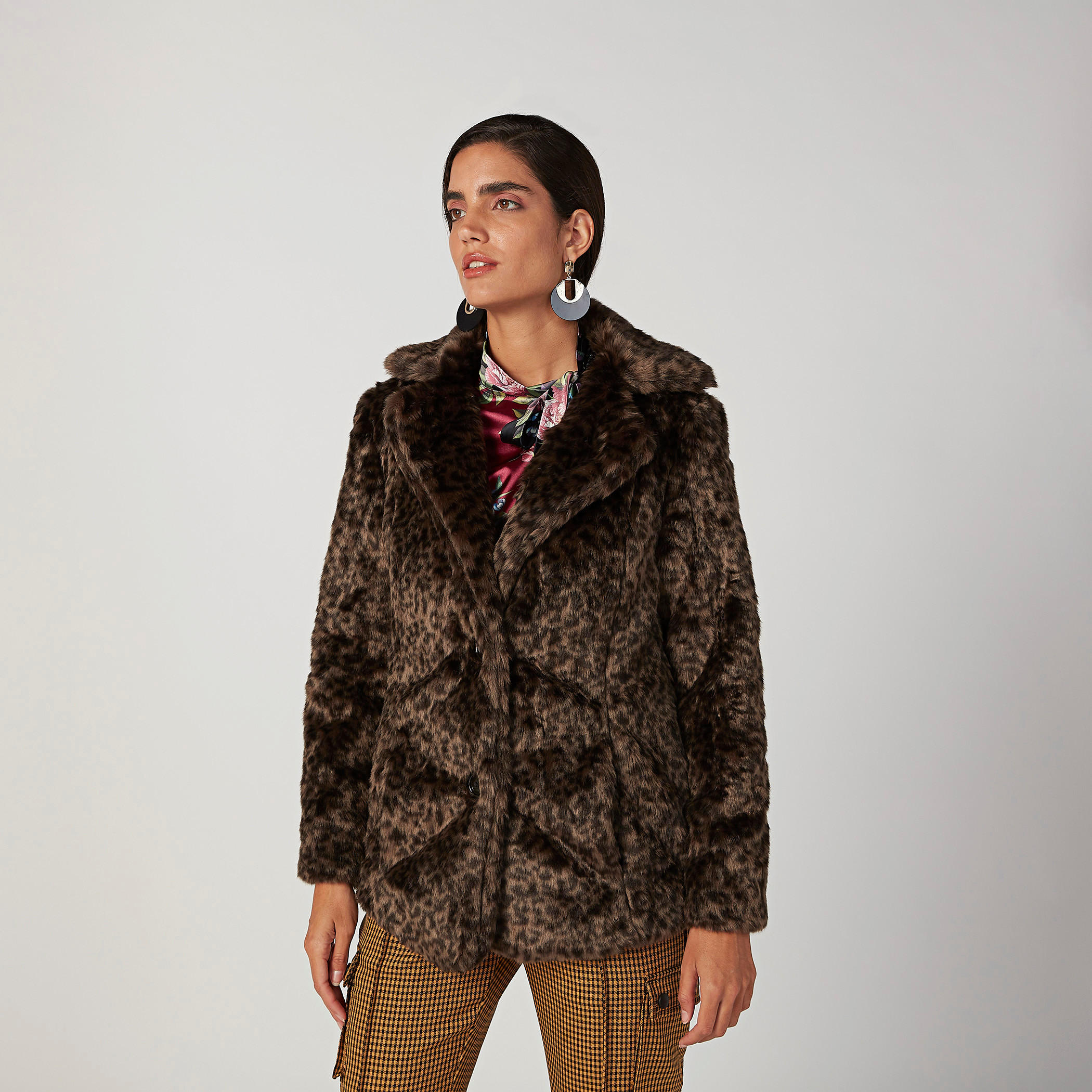 جاكيت بارز الملمس بأكمام طويلة وتفاصيل جيوب-women-winterwear-coatsandjackets-jackets-image-1