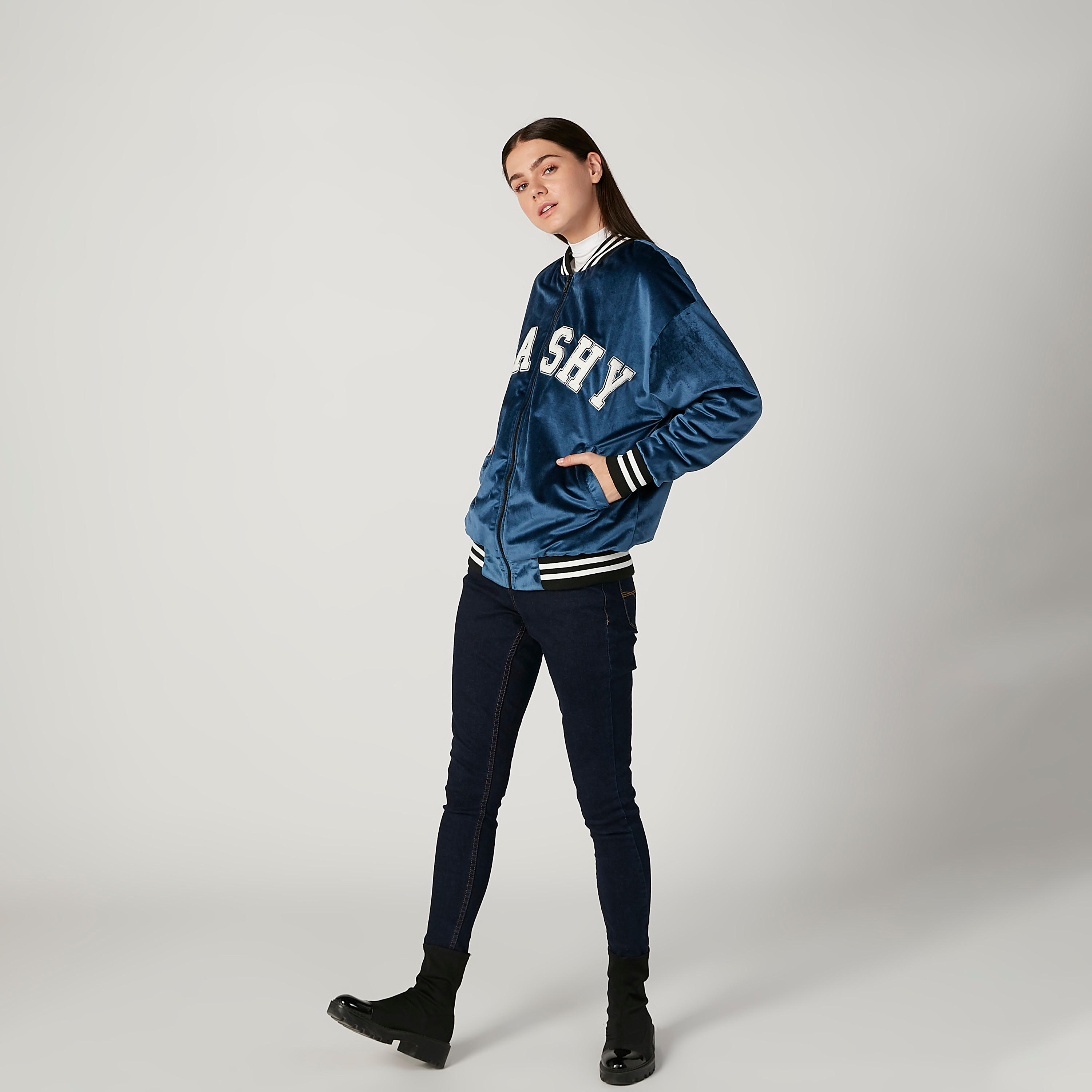 جاكيت فارستي بأكمام طويلة وجيوب وطبعات-women-winterwear-coatsandjackets-jackets-image-3