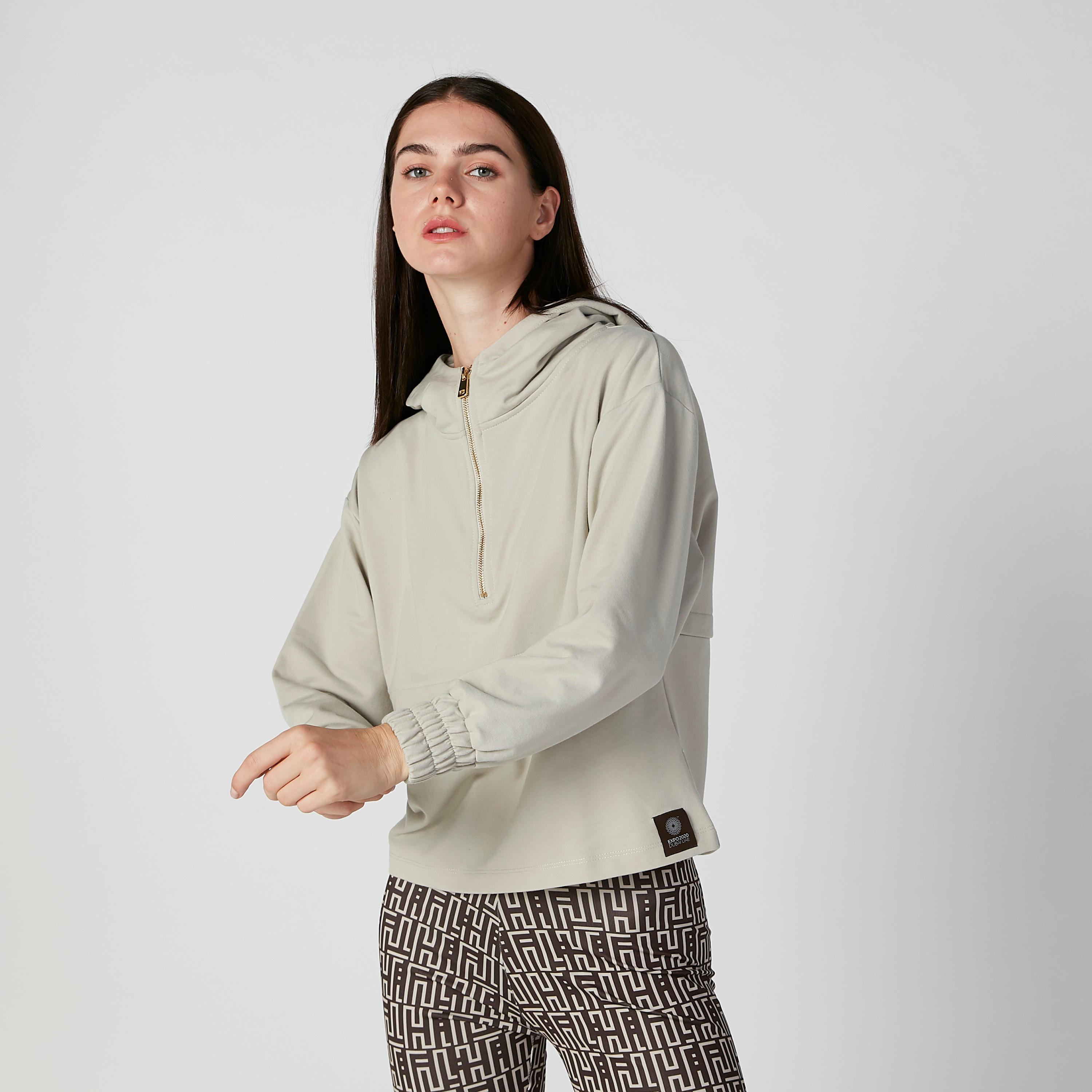 هودي بأكمام طويلة وسحّاب إغلاق إكسبو 2020-women-winterwear-hoodiesandsweatshirts-hoodies-image-1