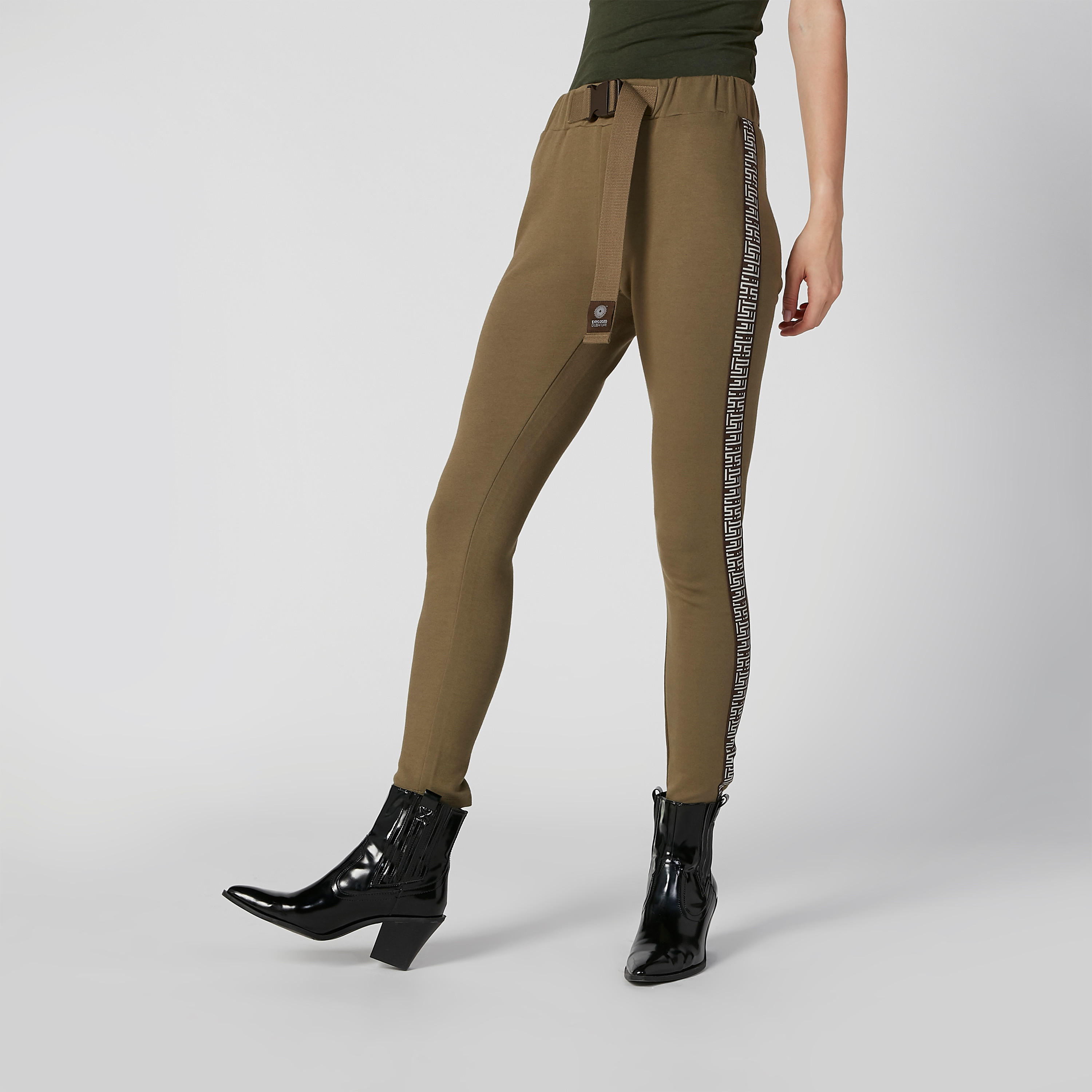 بنطال ليقنز سادة بخصر مرتفع وحزام إكسبو 2020-women-clothing-bottoms-leggings-image-1
