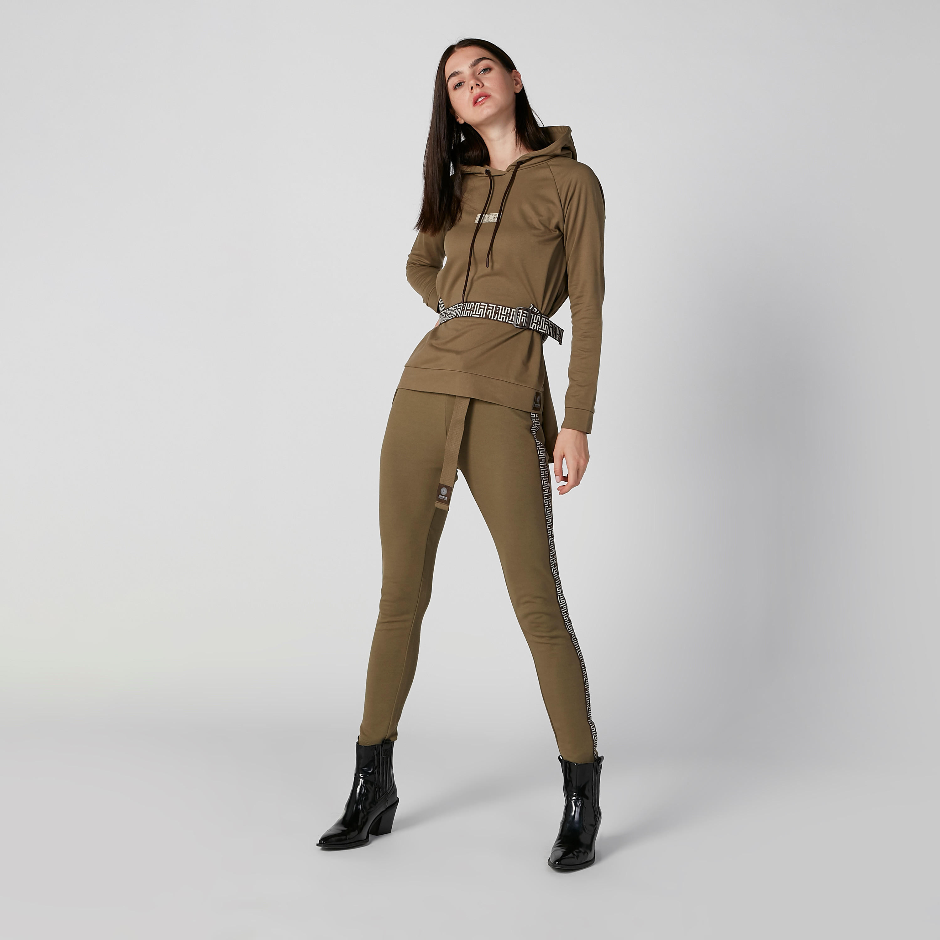 بنطال ليقنز سادة بخصر مرتفع وحزام إكسبو 2020-women-clothing-bottoms-leggings-image-2