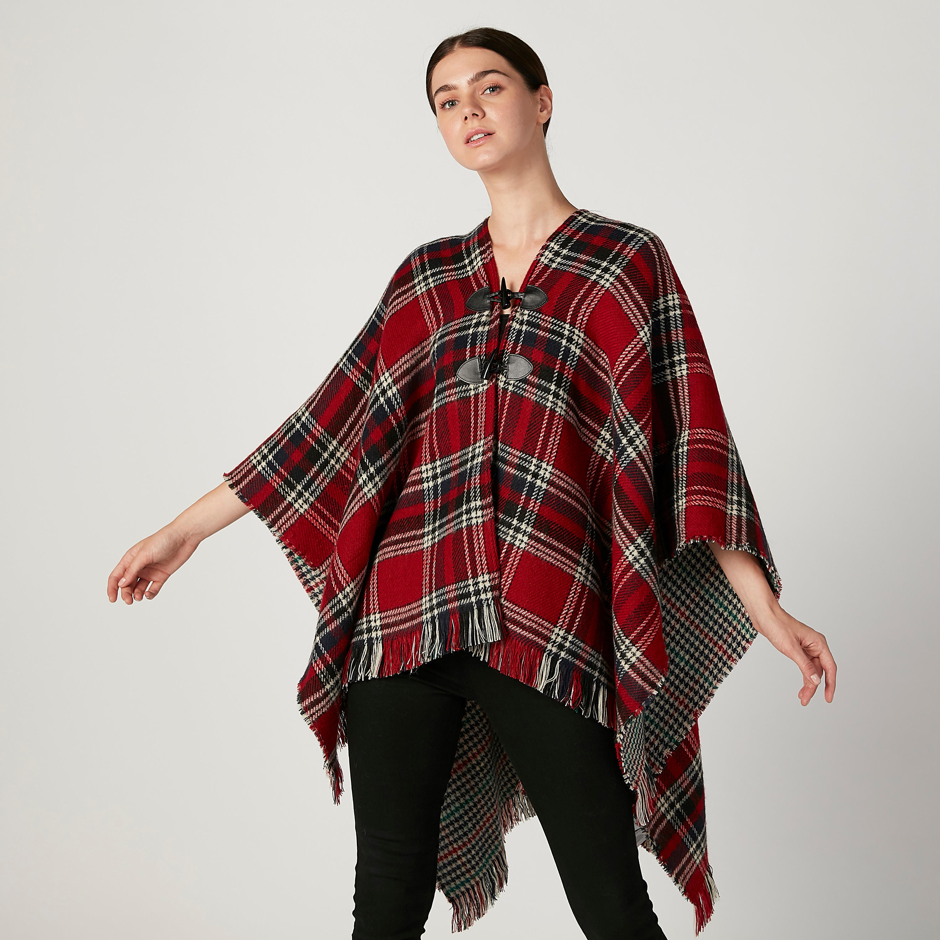 كارديجان كاروهات بياقة V وشراشيب-women-winterwear-cardigansandjumpers-cardigans-image-1