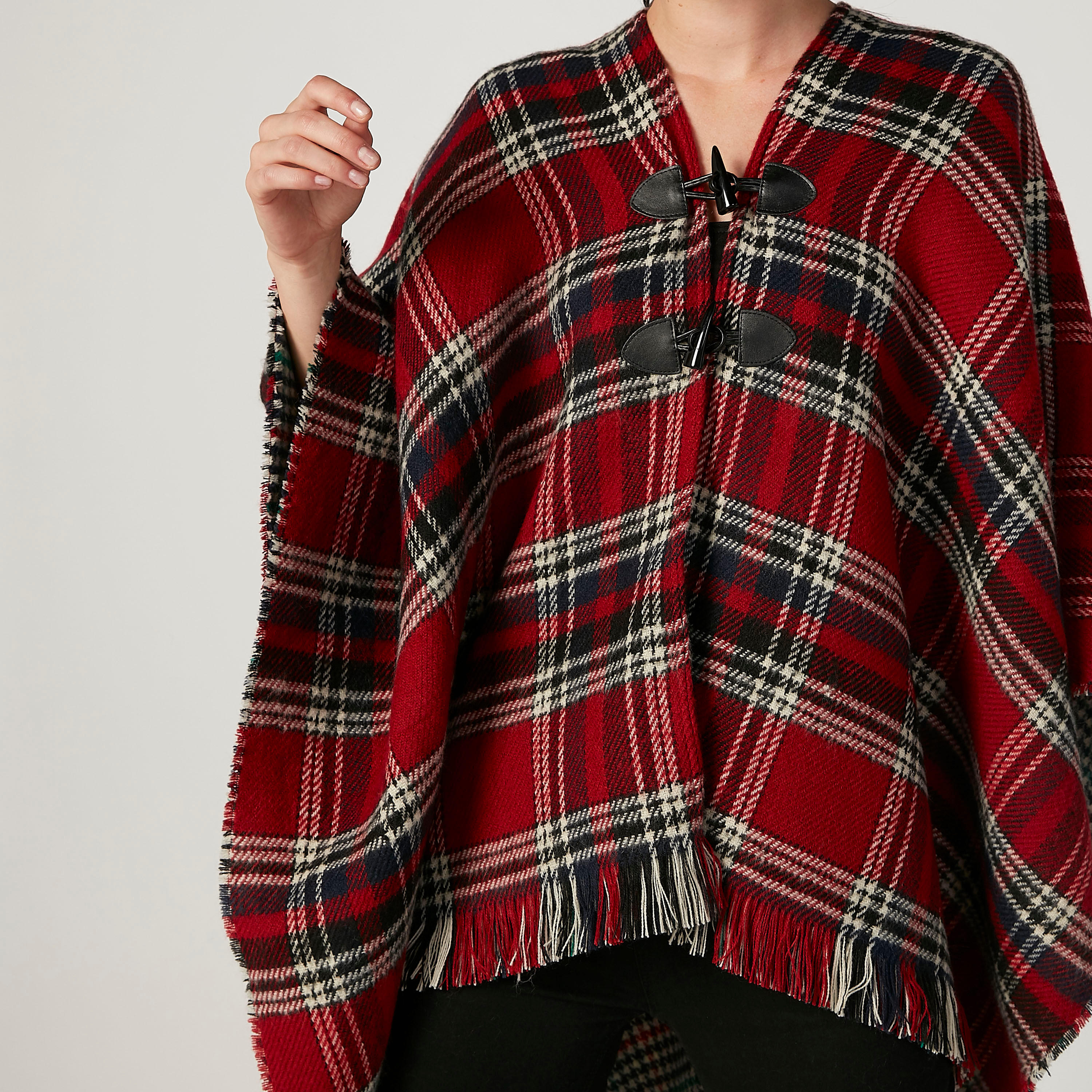 كارديجان كاروهات بياقة V وشراشيب-women-winterwear-cardigansandjumpers-cardigans-image-3
