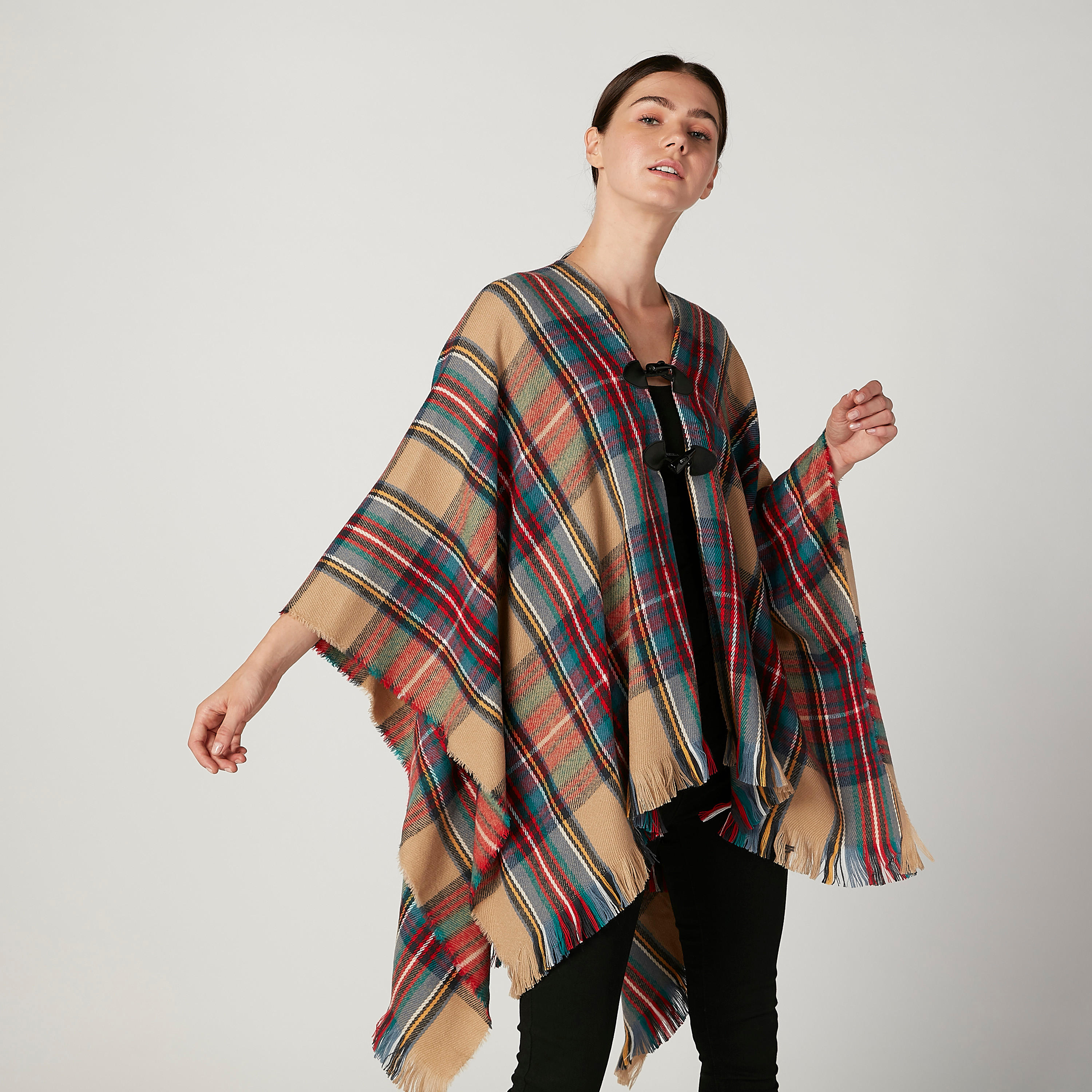 كارديجان كاروهات بياقة V وشراشيب-women-winterwear-cardigansandjumpers-cardigans-image-1