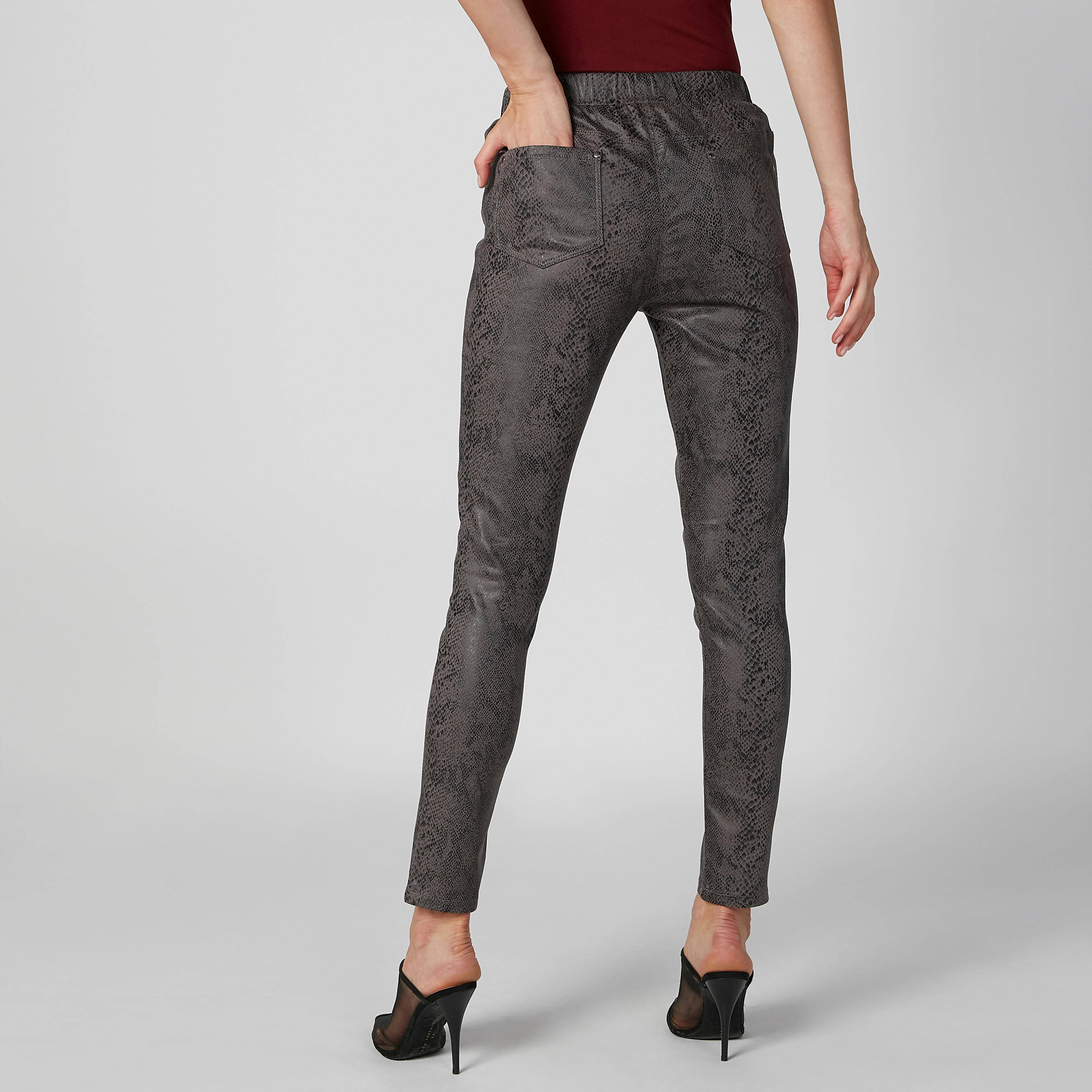 بنطلون بخصر مطاطي متوسط الارتفاع وجيوب وطبعات-women-clothing-bottoms-trousers-image-4