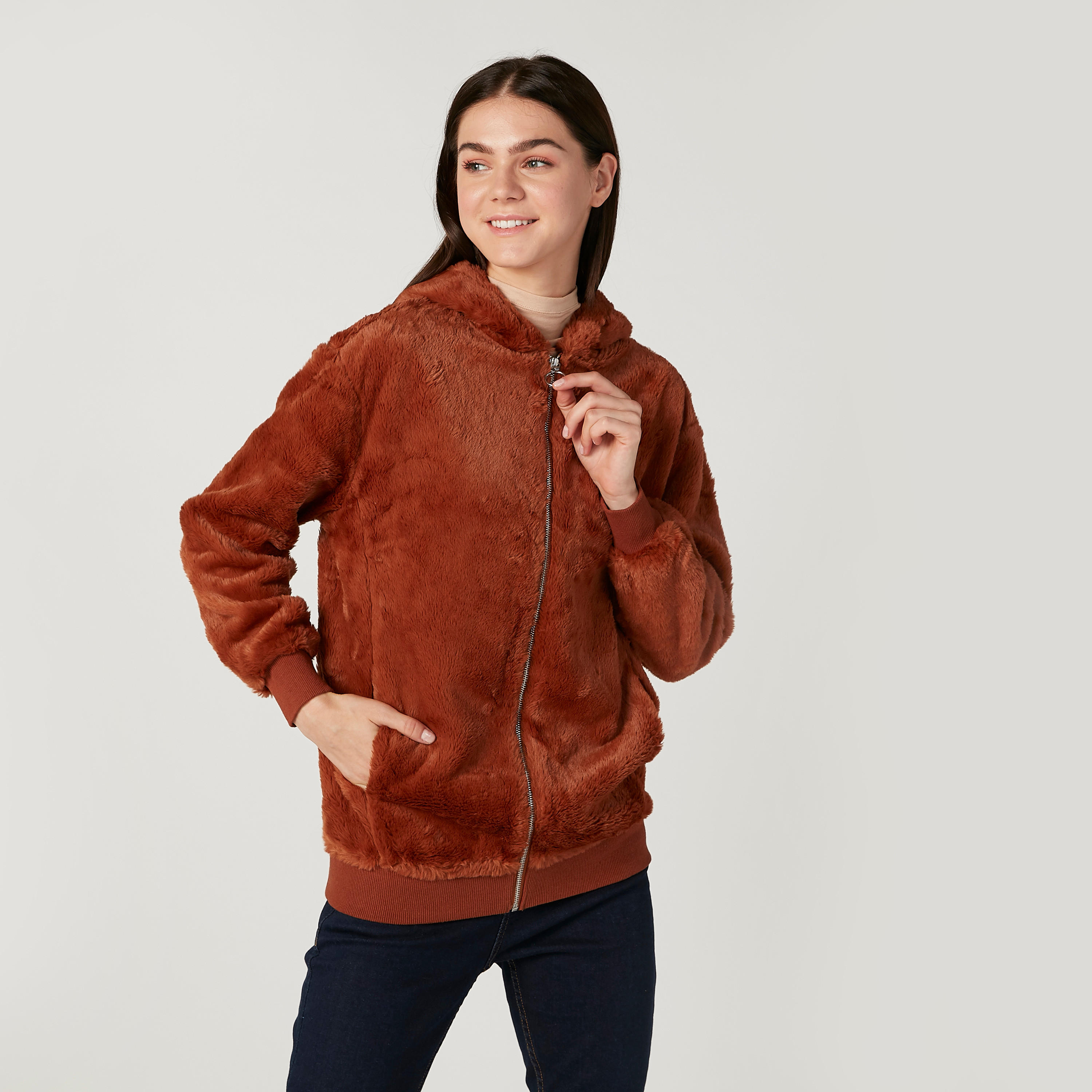 جاكيت بارز الملمس بأكمام طويلة وتفاصيل جيوب-women-winterwear-coatsandjackets-jackets-image-1