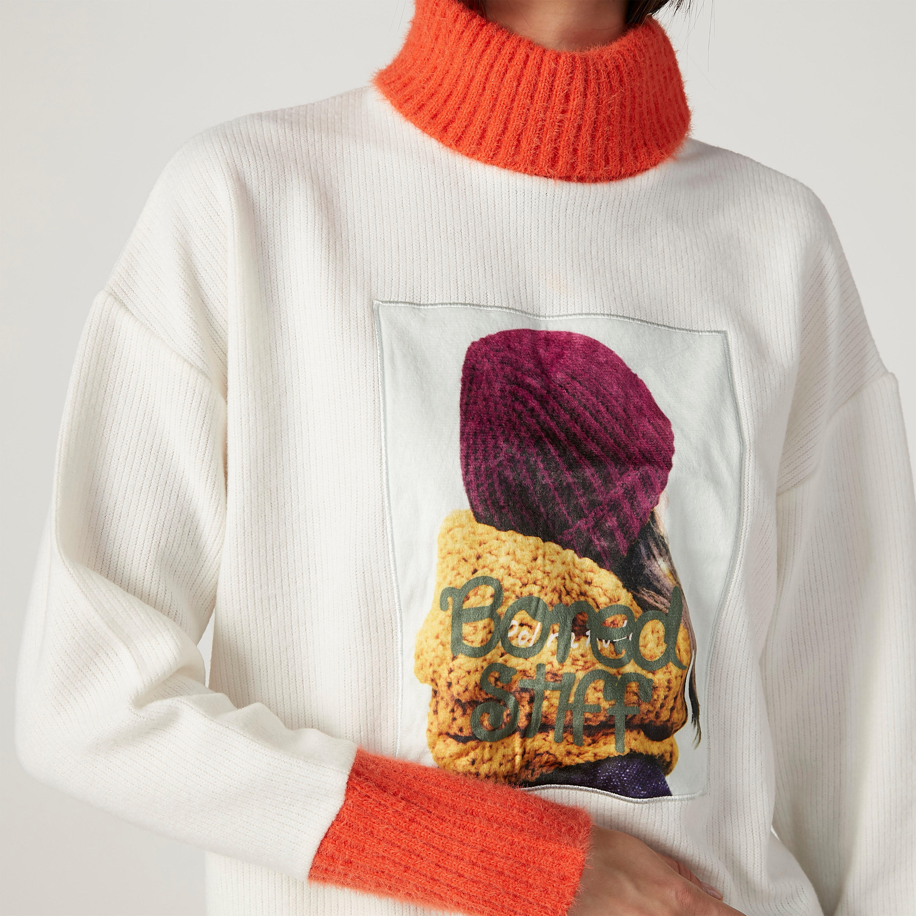 كنزة بياقة عالية وأكمام طويلة وطبعات-women-clothing-cardigansandjumpers-jumpers-image-3