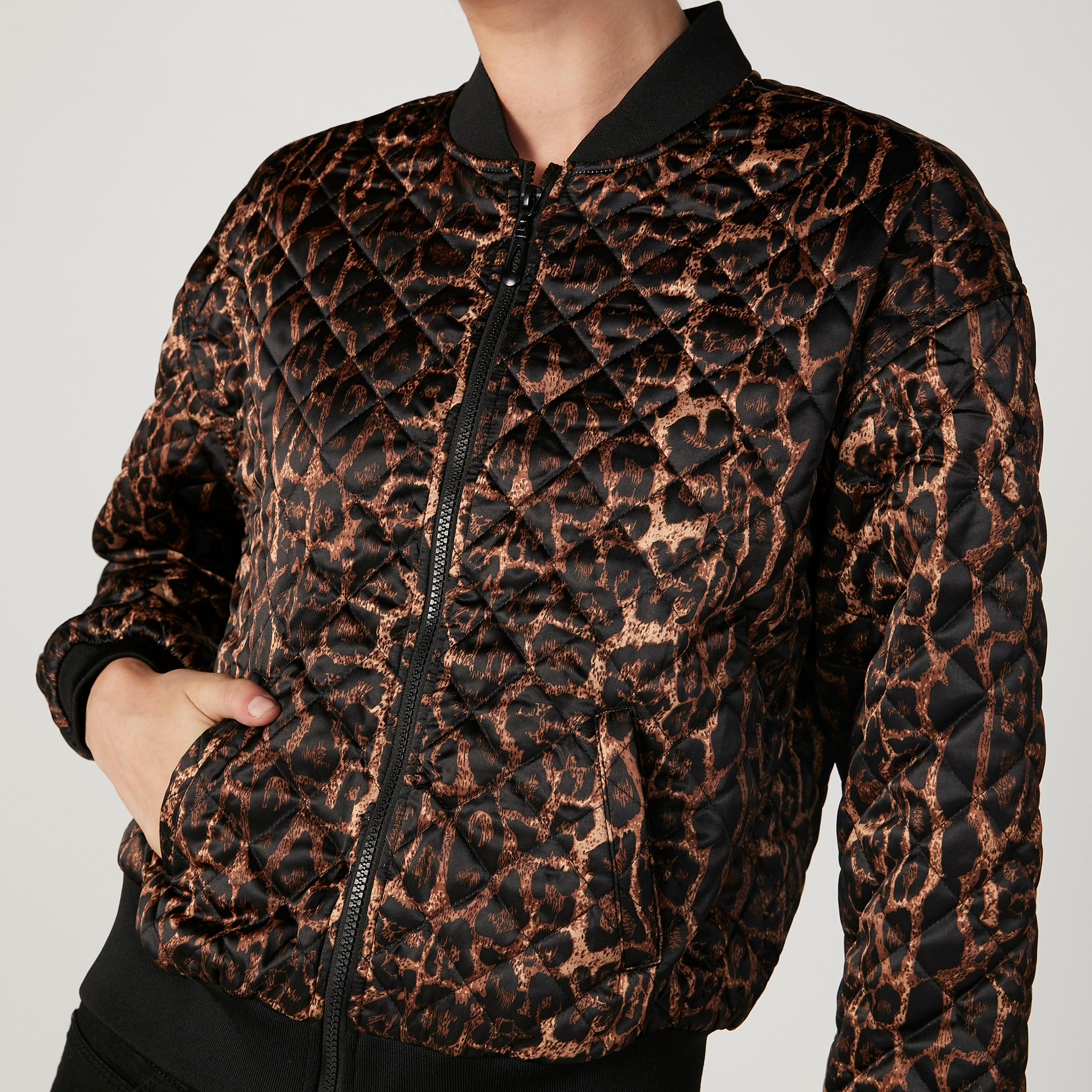 جاكيت بومبر مبطّن بأكمام طويلة وطبعات حيوانات-women-winterwear-coatsandjackets-jackets-image-3