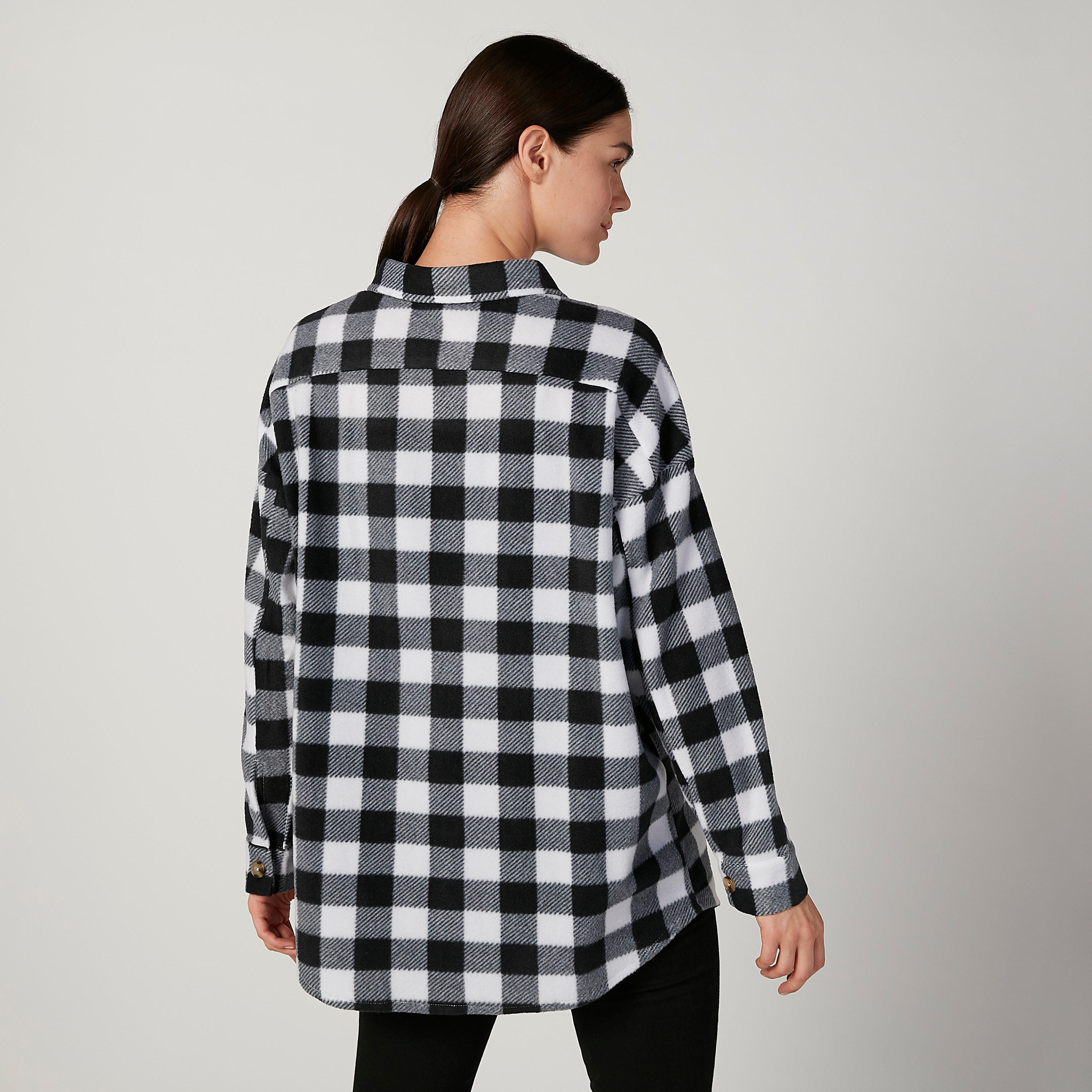 قميص كاروهات بأكتاف منسدلة وجيوب بطيّة-women-clothing-shirtsandblouses-shirts-image-4