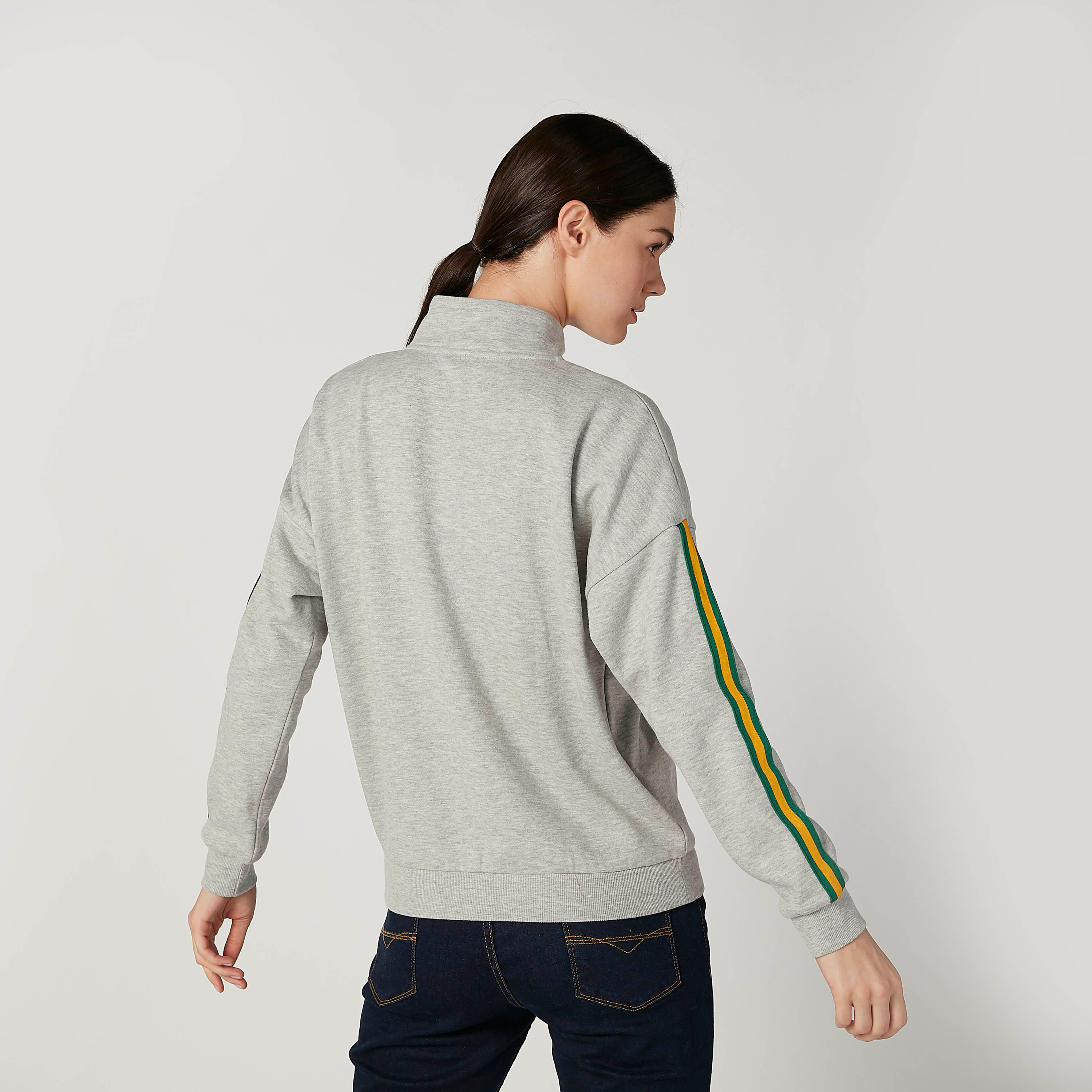 سويت شيرت بياقة عالية بأكمام منسدلة وطبعات-women-winterwear-hoodiesandsweatshirts-sweatshirts-image-4