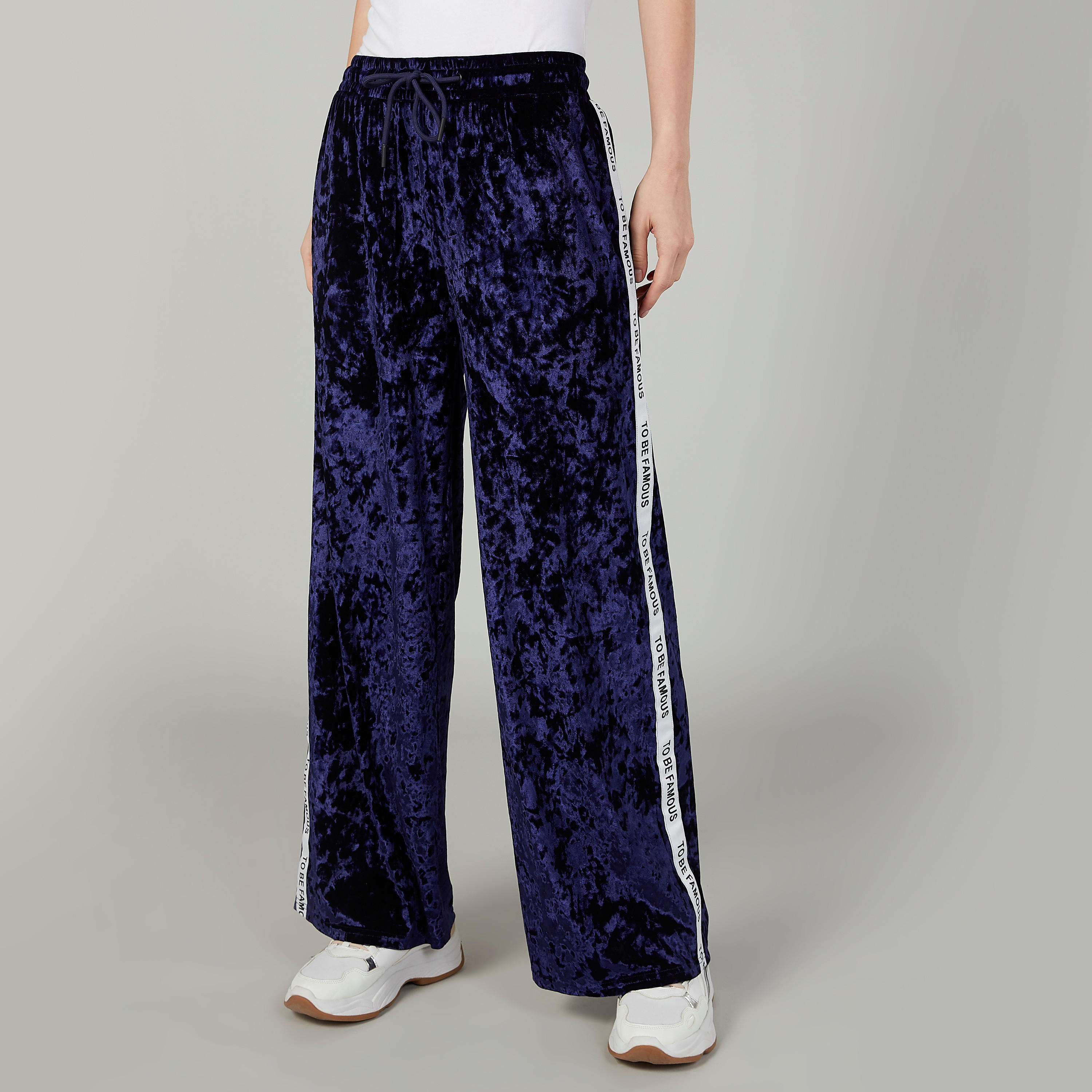 بنطلون بارز الملمس بخصر متوسط الارتفاع و وشريطة بطبعات-women-clothing-bottoms-trousers-image-1