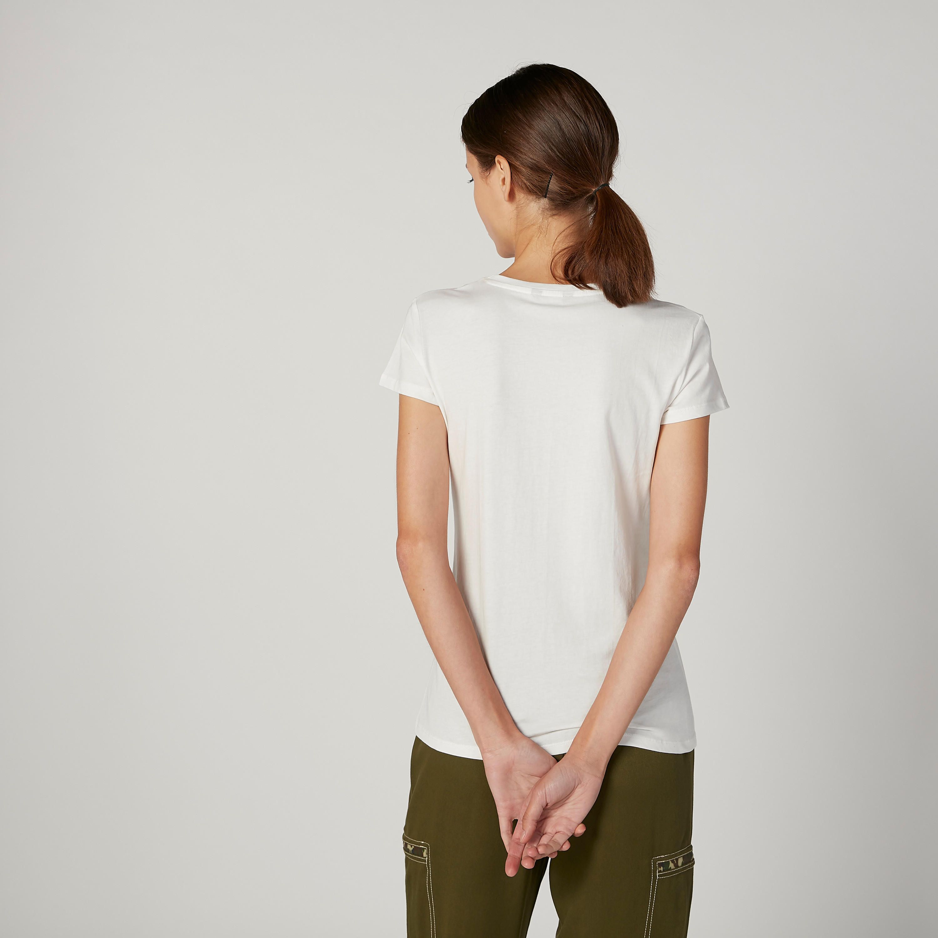 تيشيرت مستدام بياقة مستديرة وأكمام قصيرة وطبعات-women-clothing-tshirts-image-2