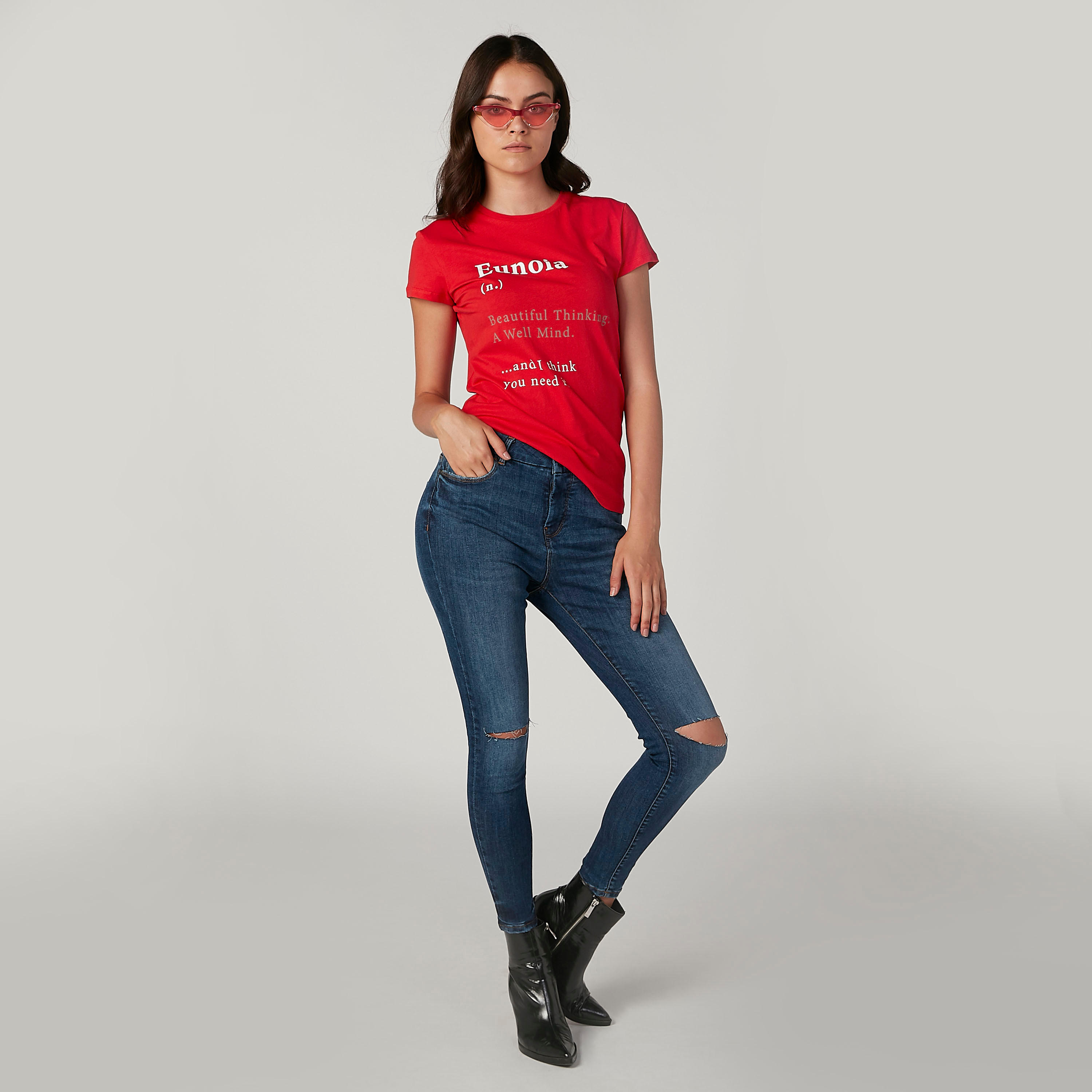 تيشيرت مستدام بياقة مستديرة وأكمام قصيرة وطبعات -women-clothing-tshirts-image-2