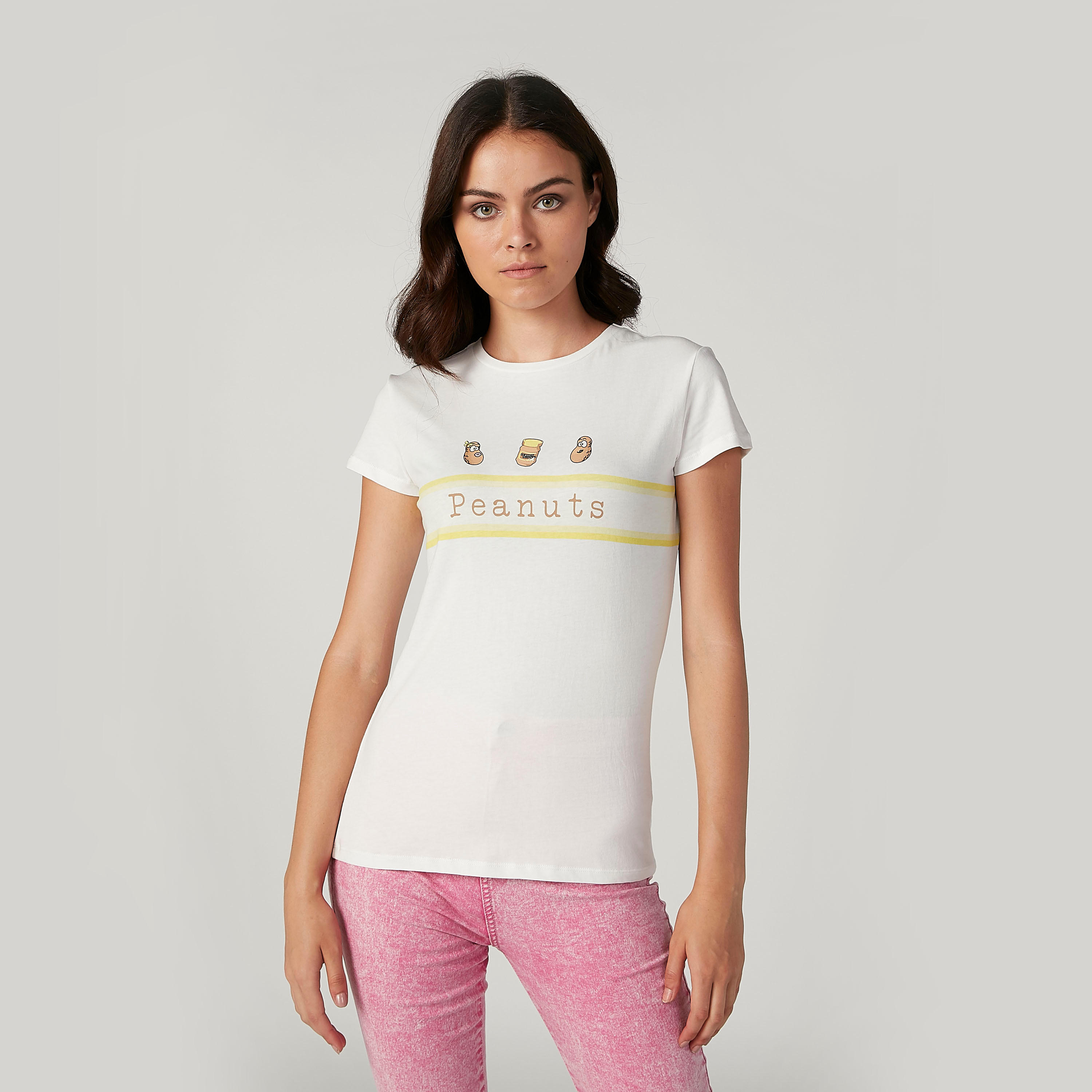 تيشيرت مستدام بياقة مستديرة وأكمام كاب وطبعات-women-clothing-tshirts-image-1