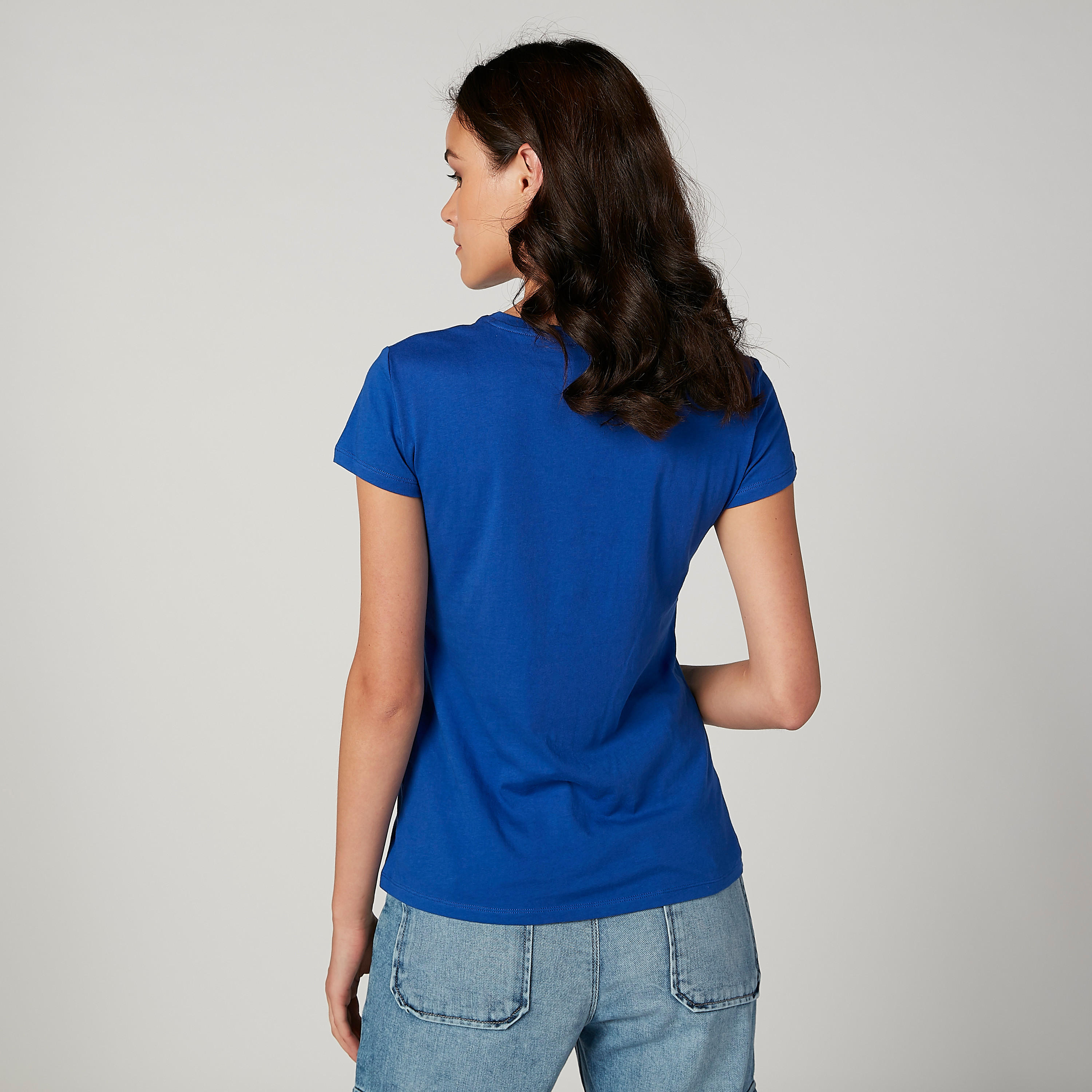 تيشيرت مستدام بياقة ضيّقة وأكمام قصيرة وطبعات-women-clothing-tshirts-image-4