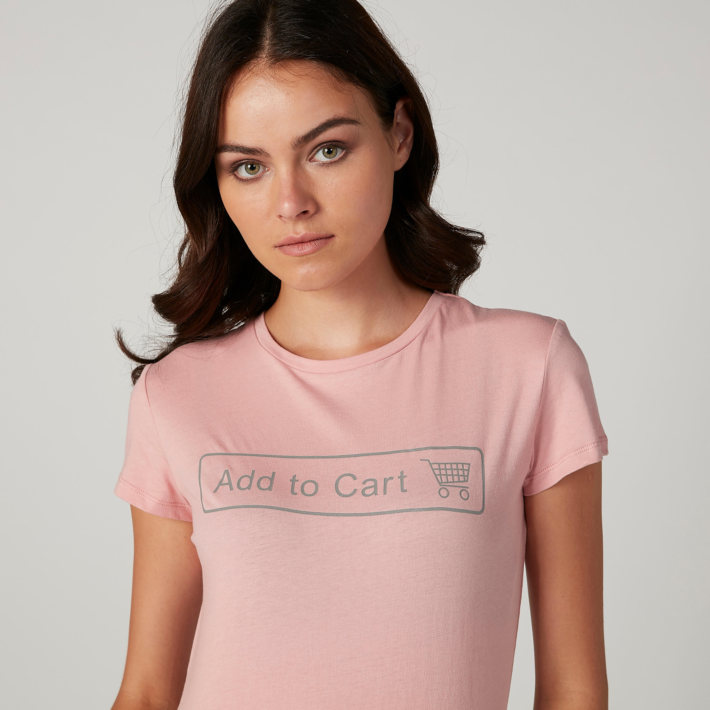 تيشيرت مستدام بياقة ضيّقة وأكمام قصيرة وطبعات-women-clothing-tshirts-image-3