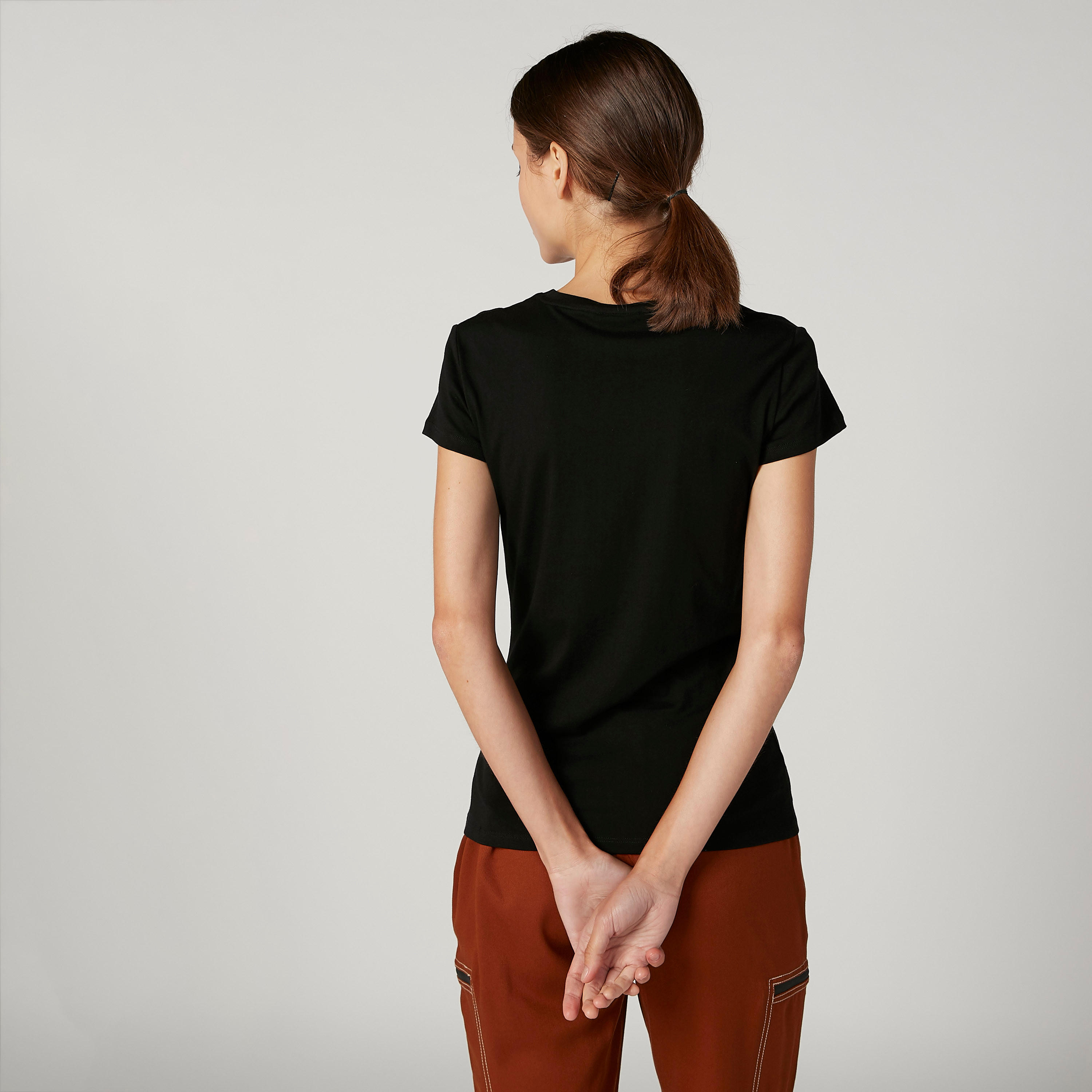 تيشيرت مستدام بياقة مستديرة وأكمام قصيرة وطبعات -women-clothing-tshirts-image-3