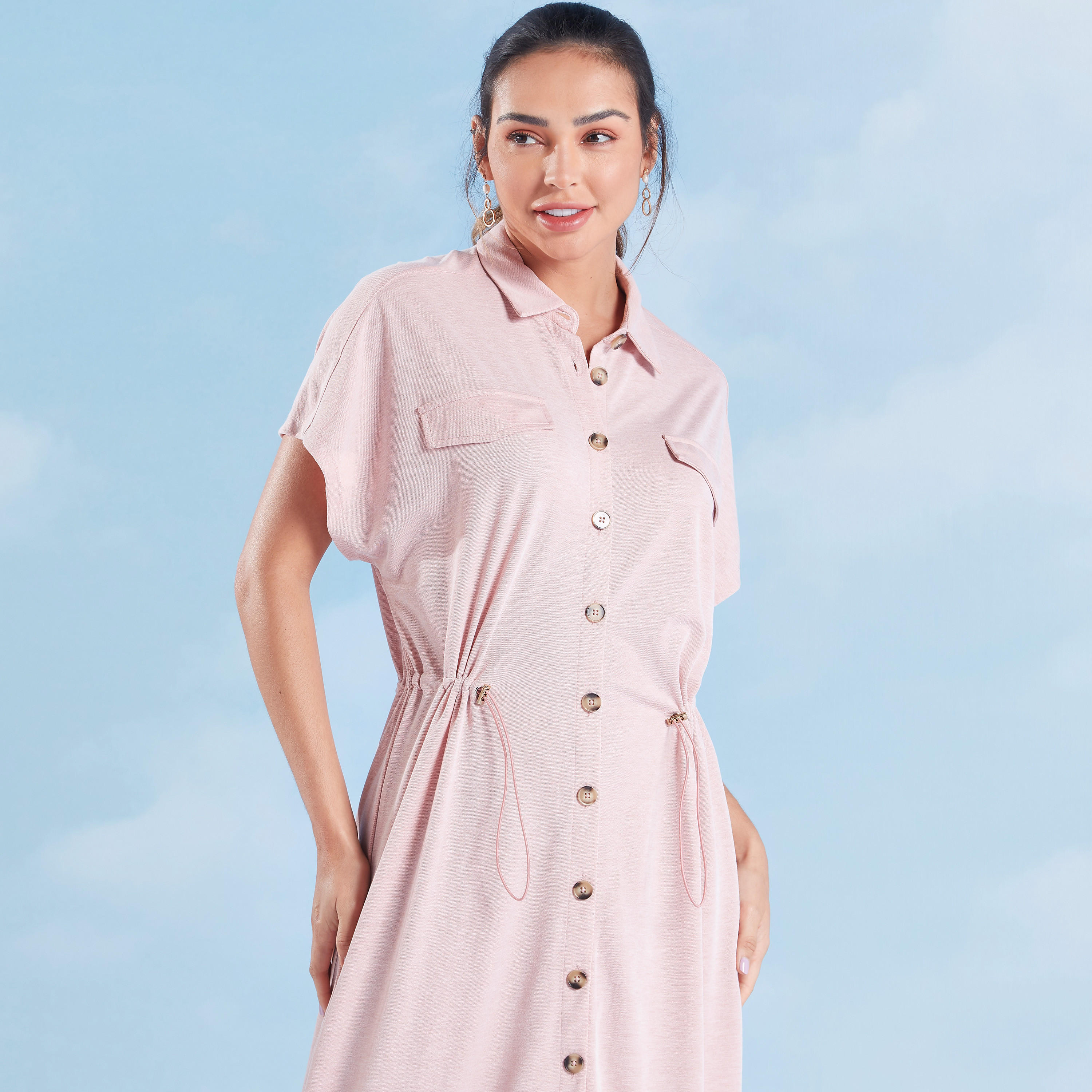 فستان قميص ميدي سادة بياقة واسعة وأكمام كاب-women-clothing-dresses-image-2