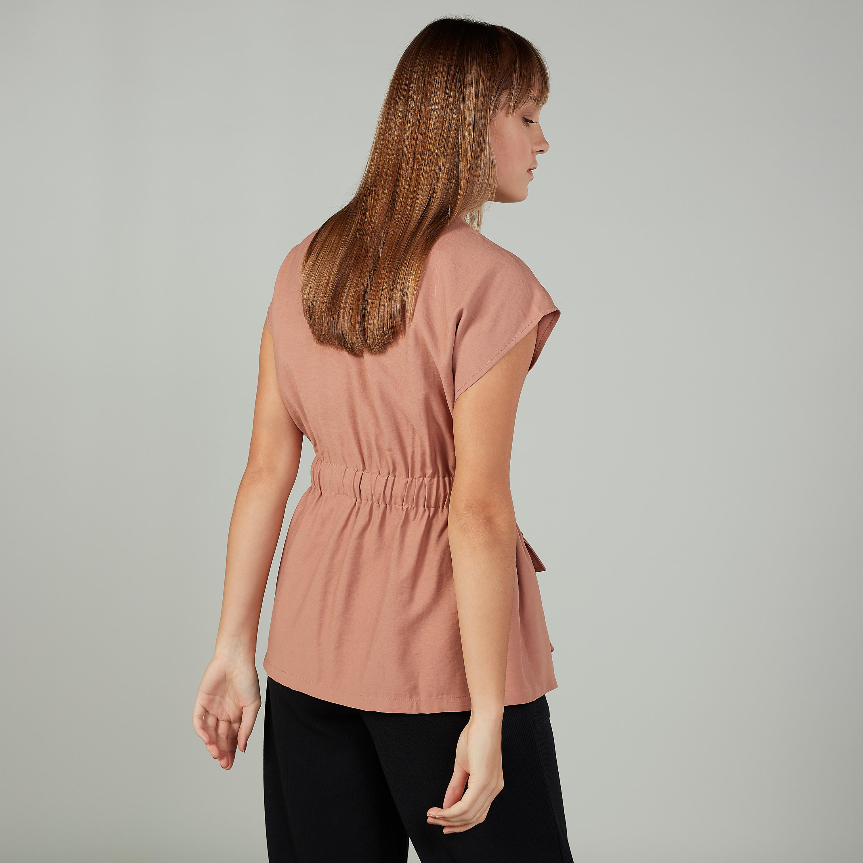 جاكيت سادة خفيف دون أكمام بتفاصيل جيوب وأربطة-women-winterwear-coatsandjackets-jackets-image-4