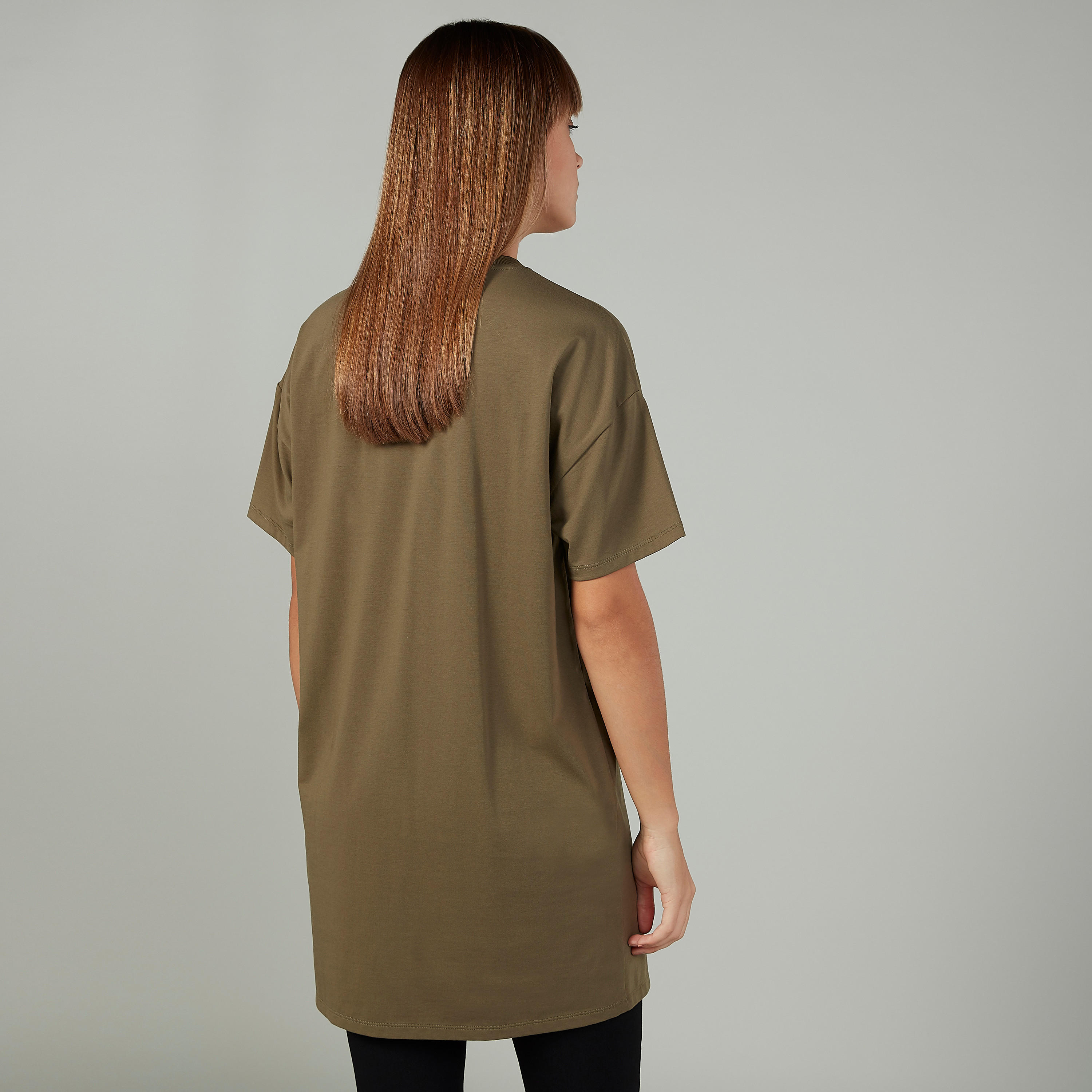 بلوزة بارزة الملمس بياقة ضيّقة وأكمام قصيرة-women-clothing-tshirts-image-4