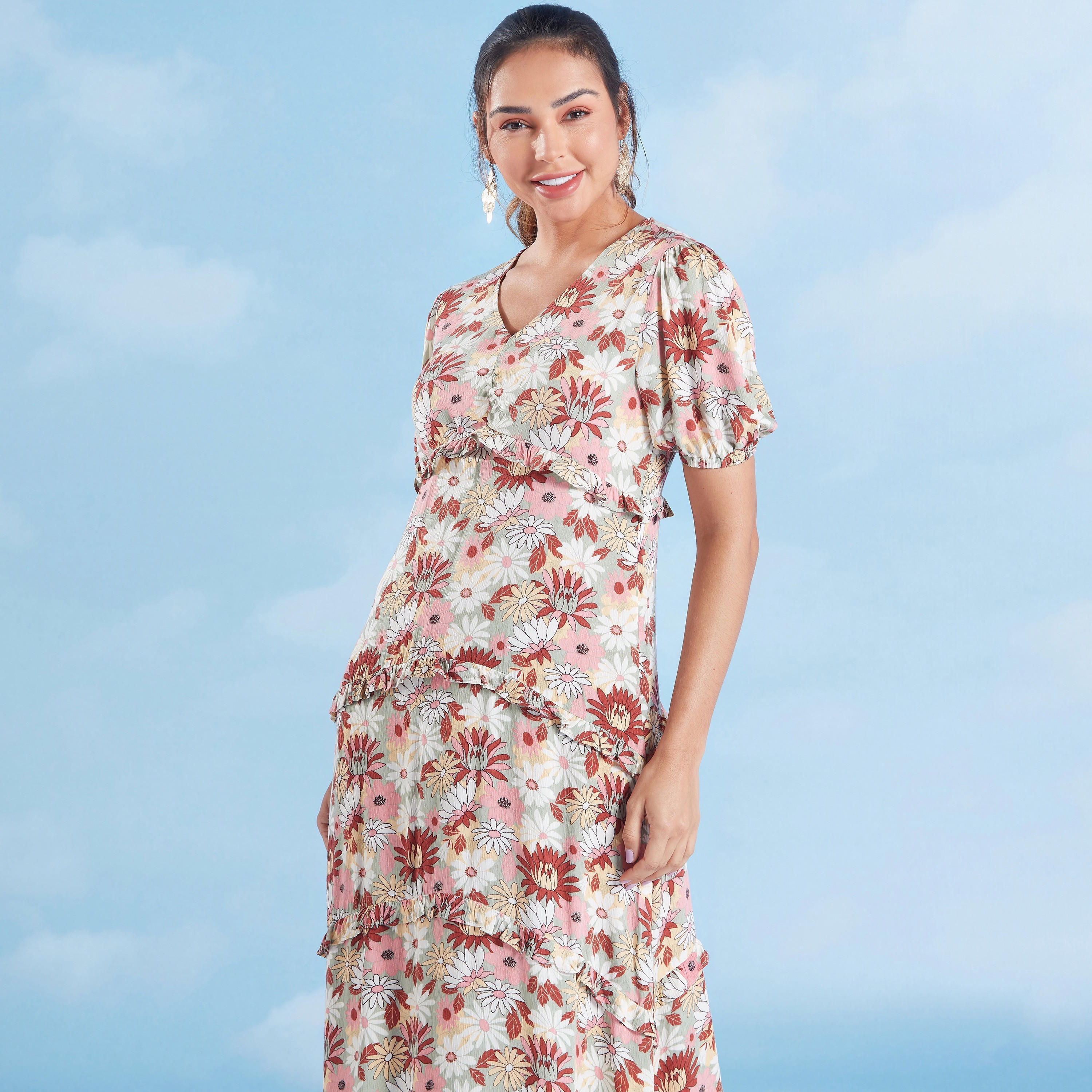فستان ميدي ايه لاين بياقة V وأكمام قصيرة وطبعات زهرية-women-clothing-dresses-image-2