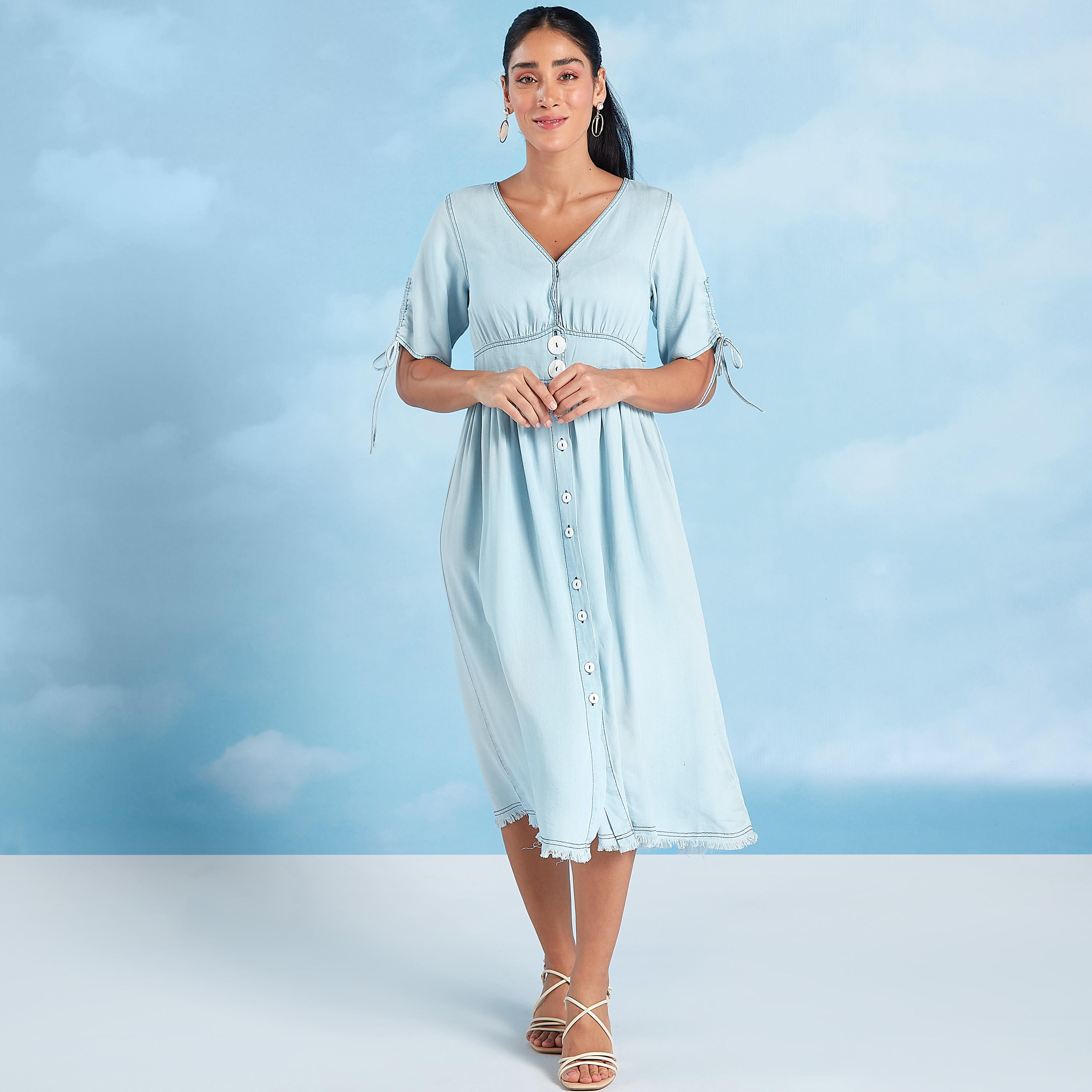 فستان قميص سادة متوسط الطول بأكمام قصيرة  وياقة V-women-clothing-dresses-image-1