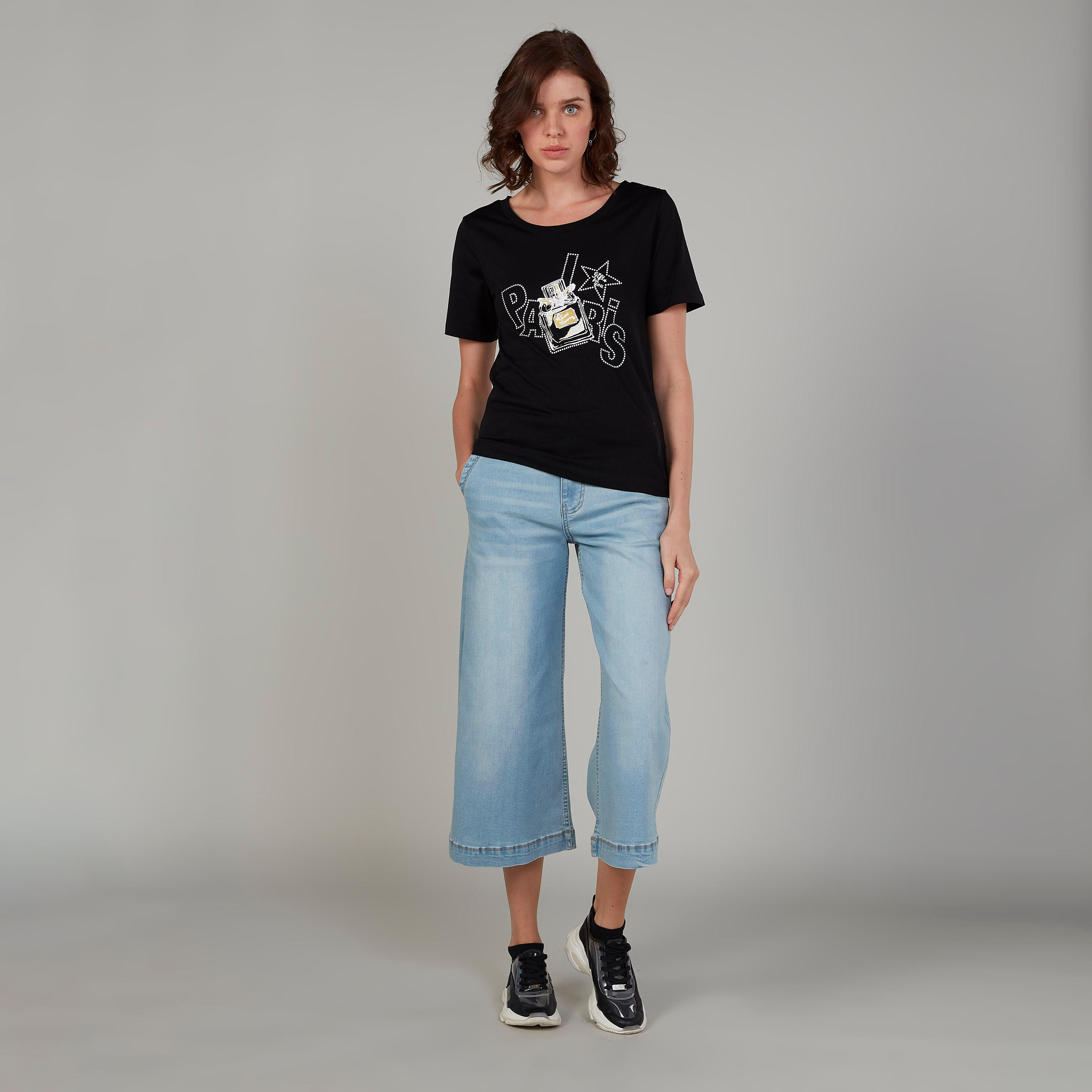 بنطلون جينز سادة واسع وخصر متوسط الارتفاع وجيوب وحلقات للحزام-women-clothing-bottoms-trousers-image-2