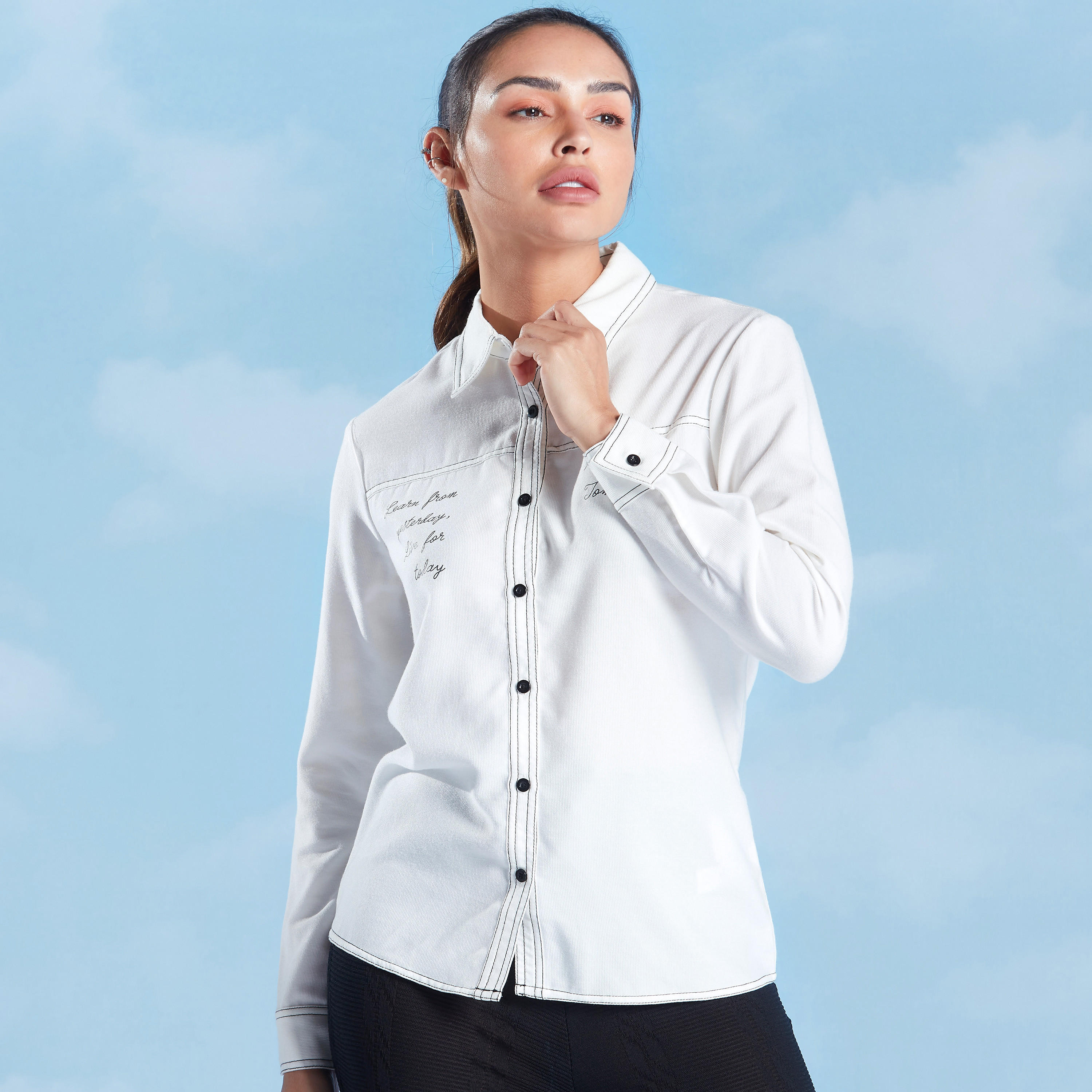 قميص بياقة عادية وأكمام طويلة وطبعات-women-clothing-shirtsandblouses-shirts-image-1