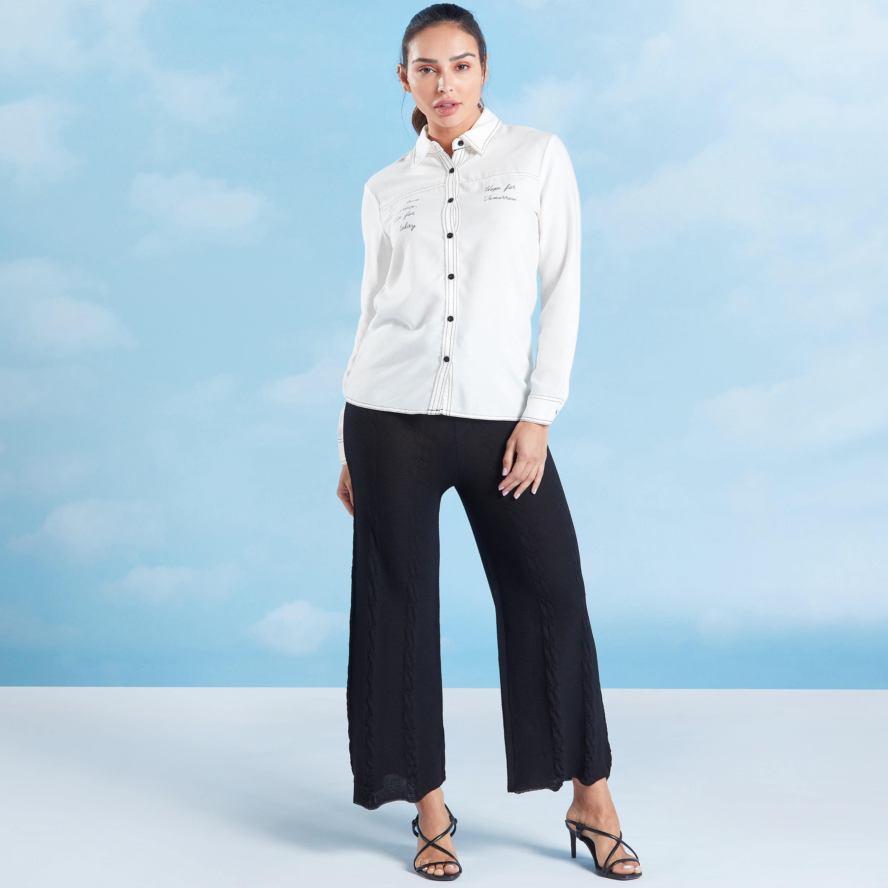 قميص بياقة عادية وأكمام طويلة وطبعات-women-clothing-shirtsandblouses-shirts-image-2