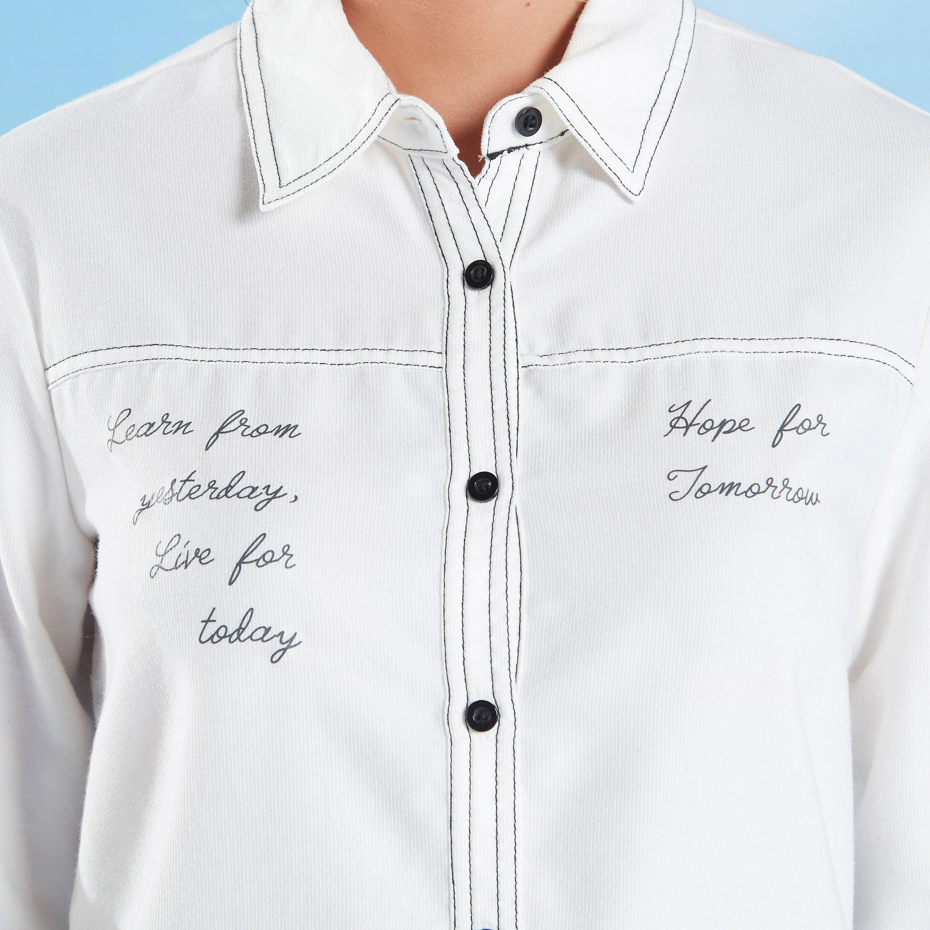 قميص بياقة عادية وأكمام طويلة وطبعات-women-clothing-shirtsandblouses-shirts-image-3