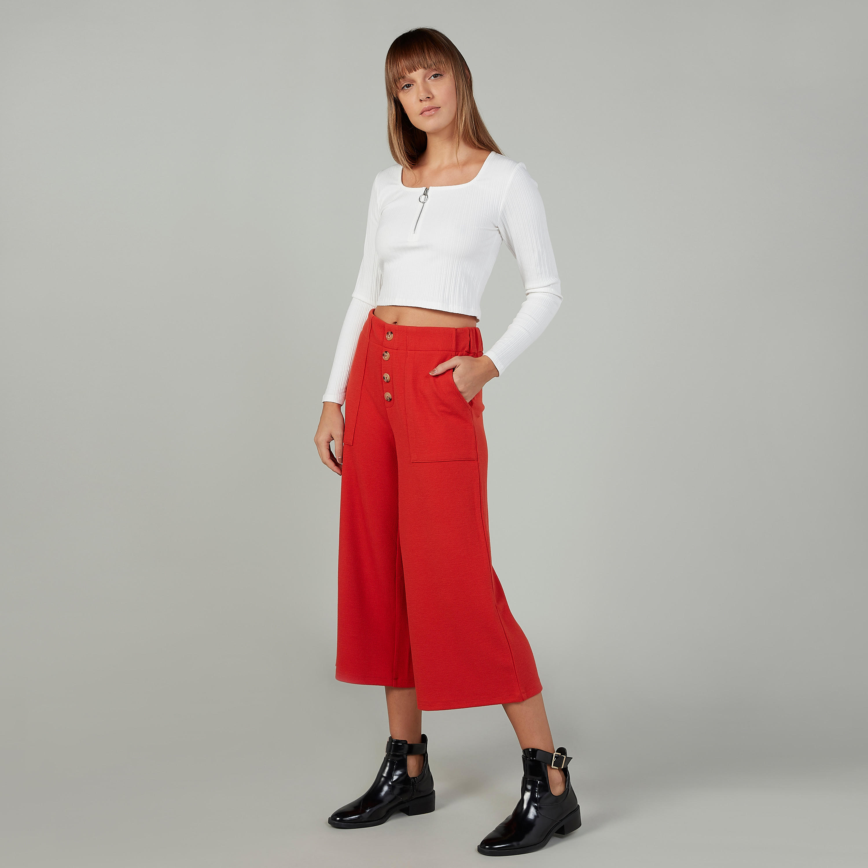 بنطلون واسع بارز الملمس بخصر مطّاطي مرتفع-women-clothing-bottoms-trousers-image-3