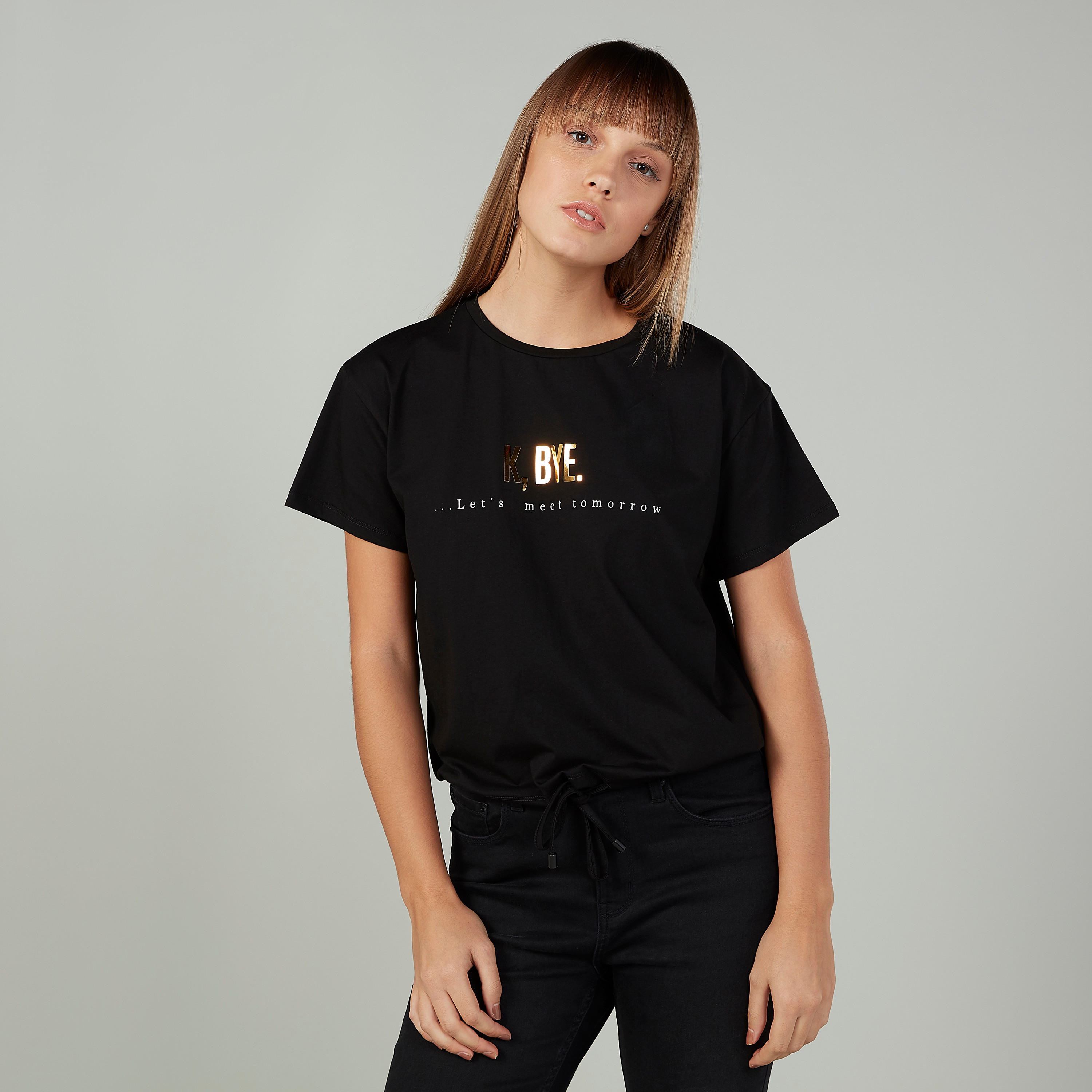 تيشيرت قصير بياقة مستديرة وأكمام قصيرة وطبعات-women-clothing-tshirts-image-1