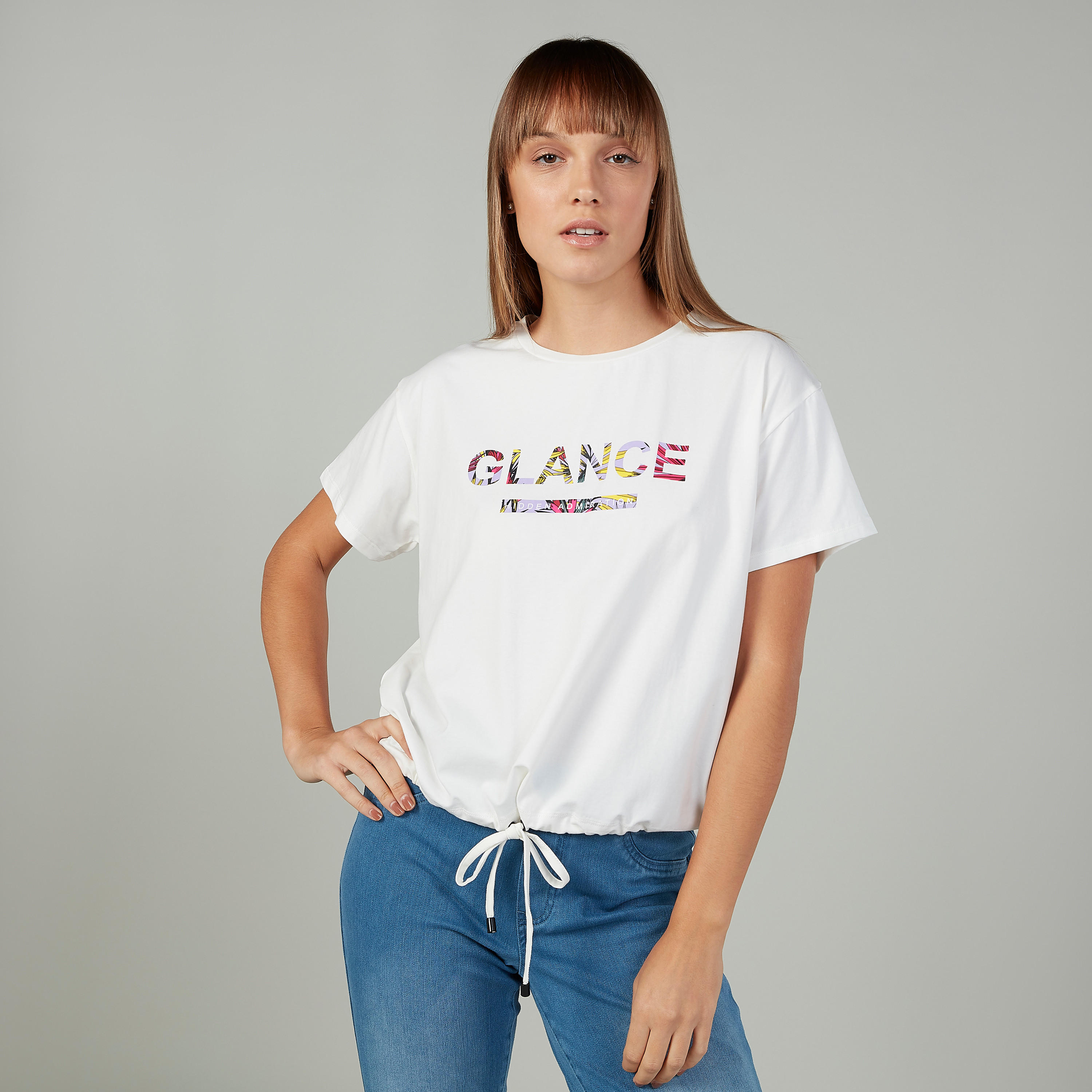تيشيرت قصير بياقة ضيقة وأكمام قصيرة وطبعات-women-clothing-tshirts-image-1