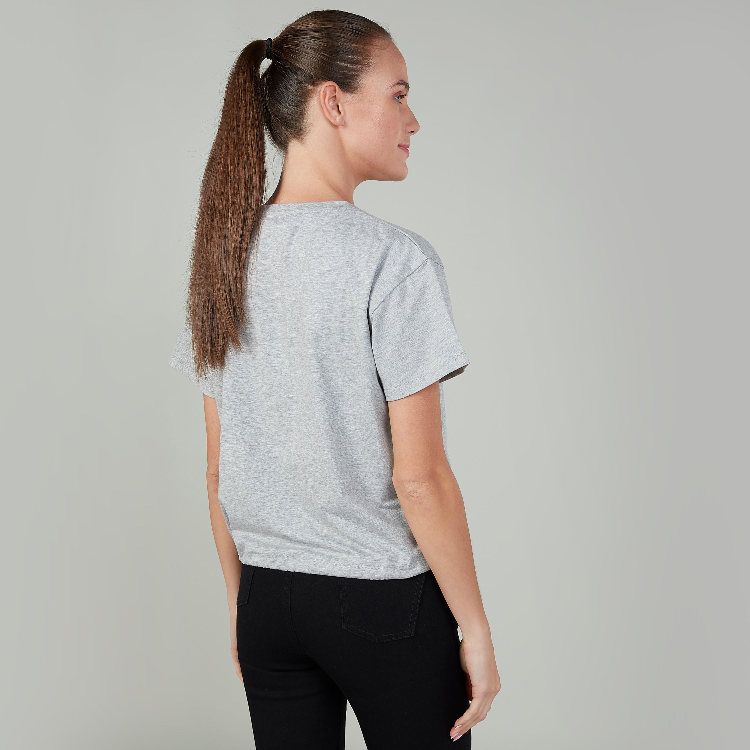 تيشيرت قصير بياقة مستديرة وأكمام قصيرة وطبعات-women-clothing-tshirts-image-4