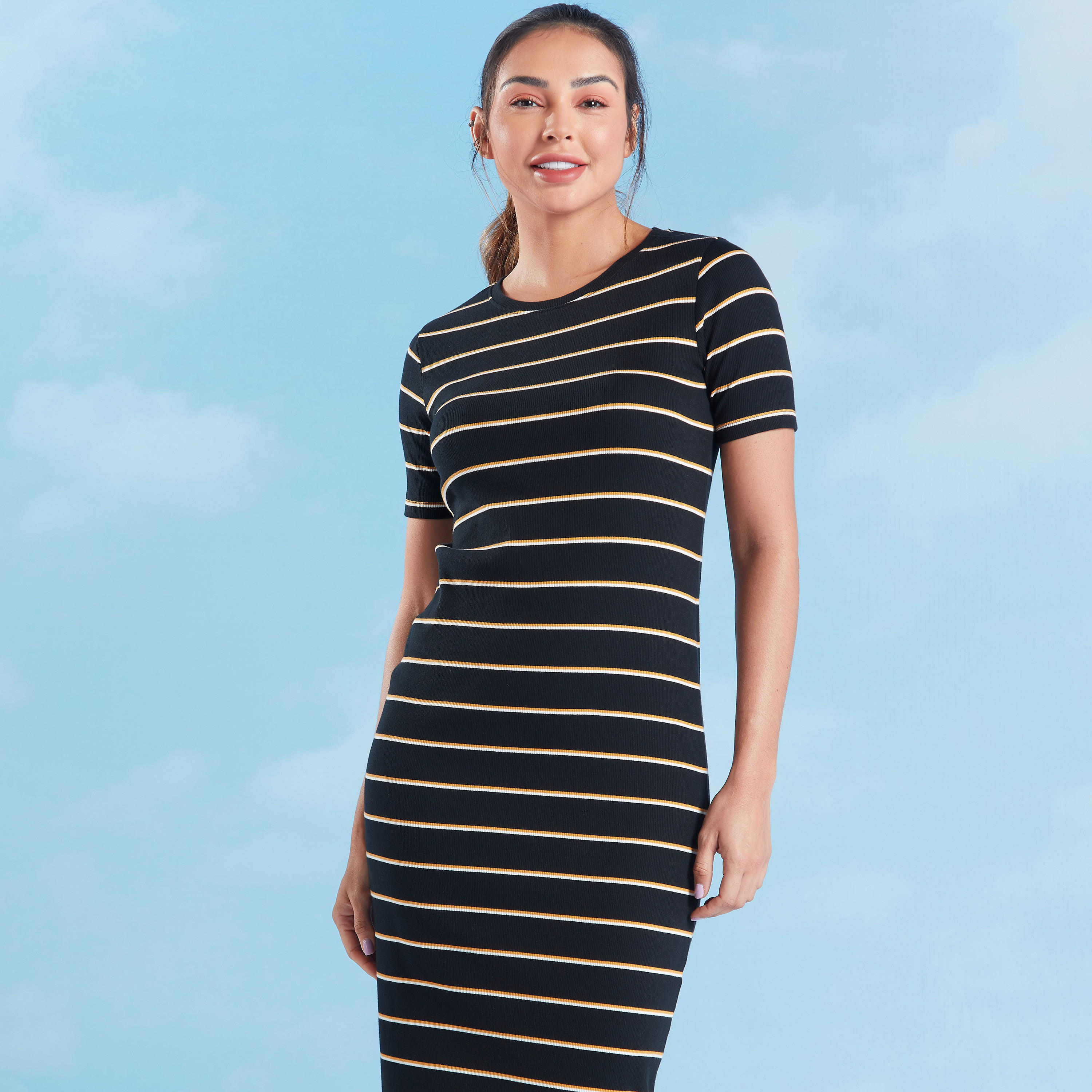 فستان إيه لاين ميدي مقلّم بياقة مستديرة وأكمام قصيرة-women-clothing-dresses-image-2