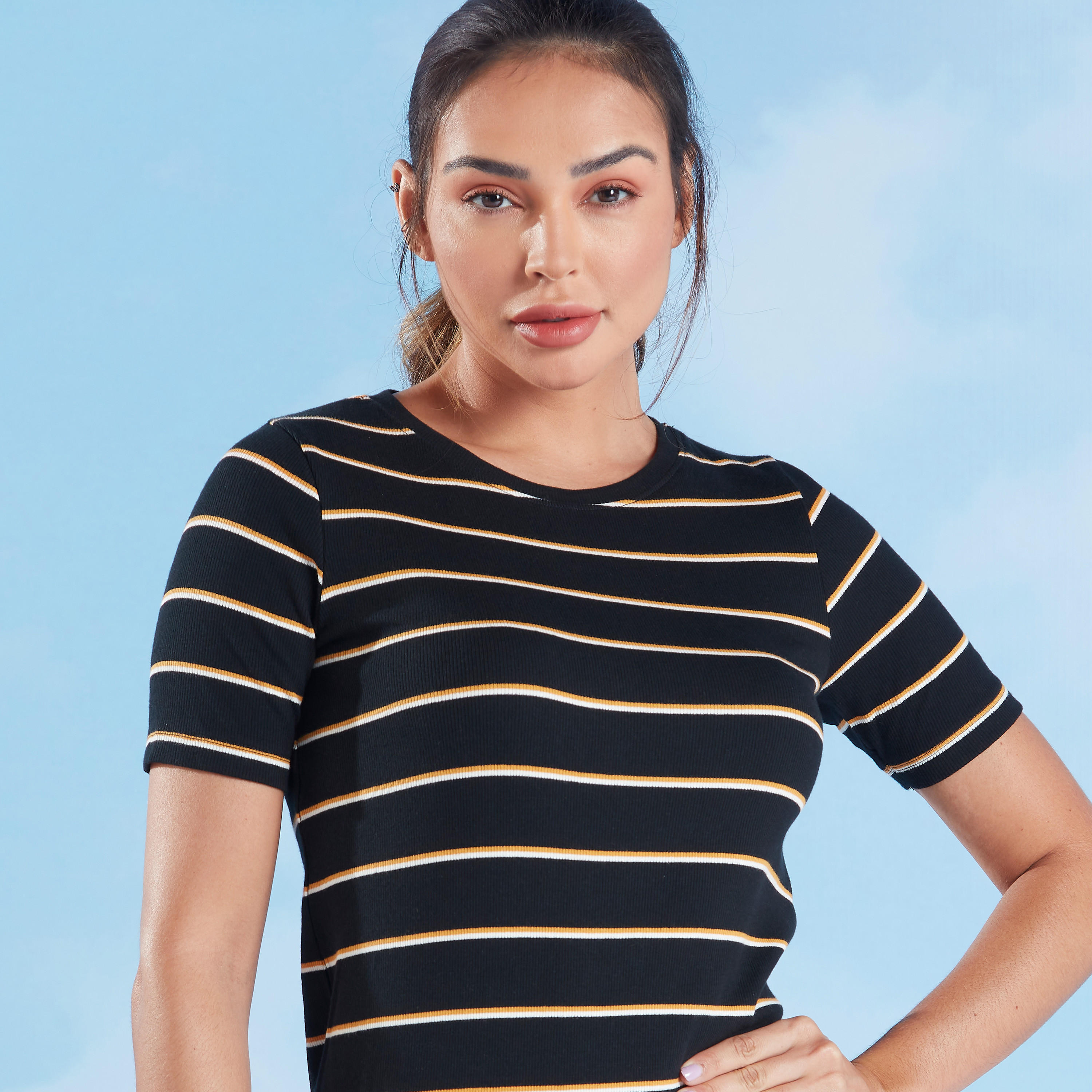 فستان إيه لاين ميدي مقلّم بياقة مستديرة وأكمام قصيرة-women-clothing-dresses-image-3