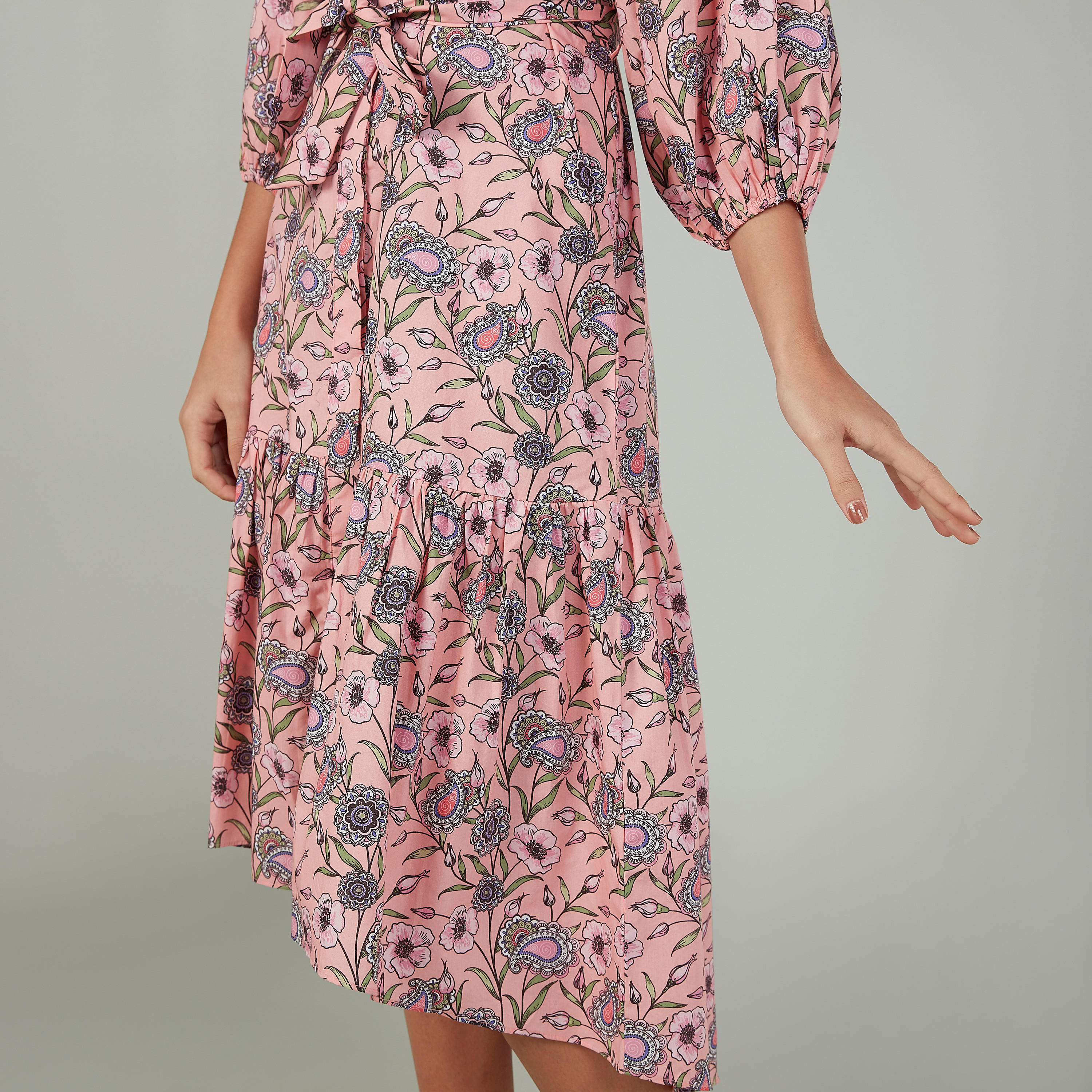 فستان متوسط الطول بأكمام بيشوب وأربطة وطبعات زهرية من كوتون-women-clothing-dresses-image-3