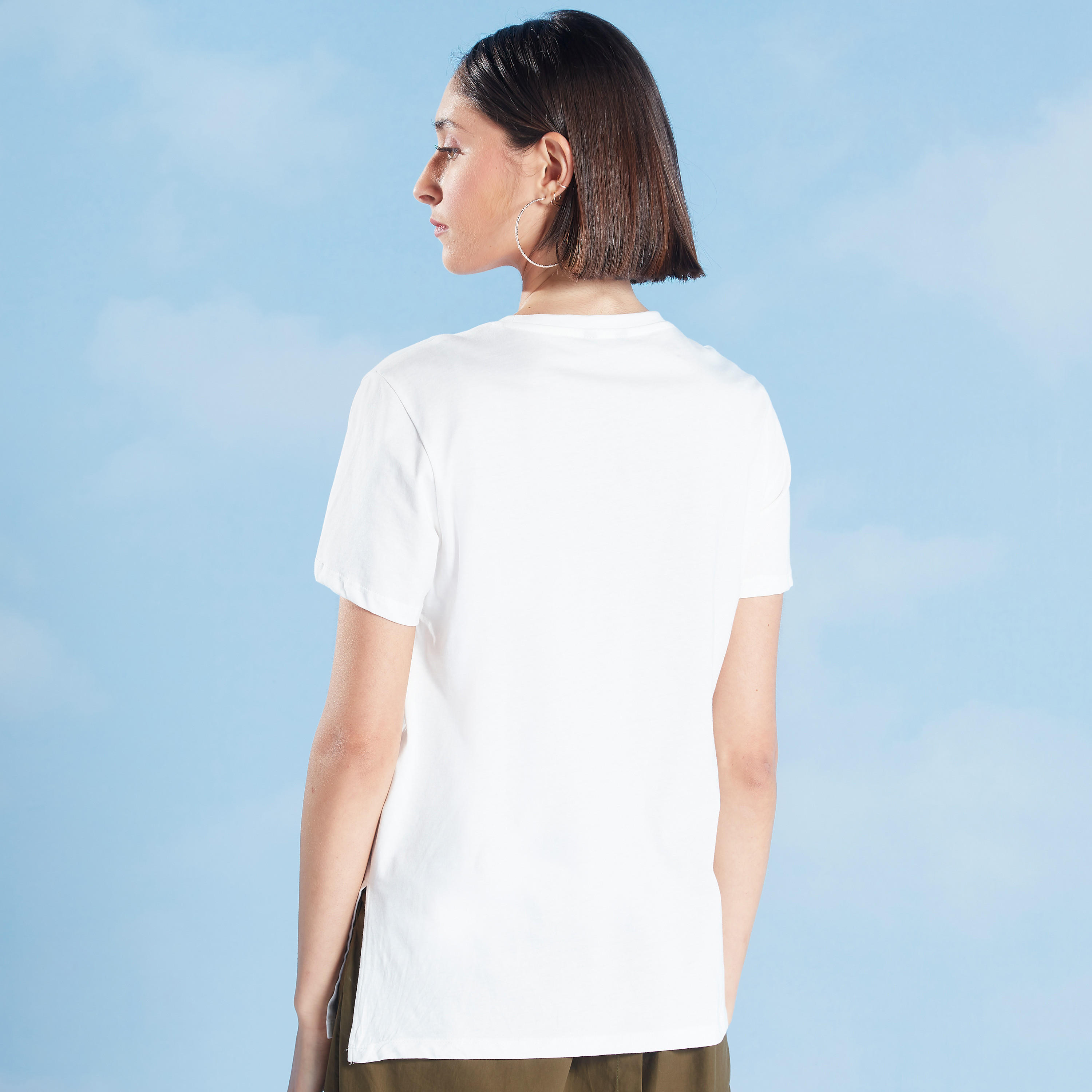 تيشيرت مزيّن بياقة مستديرة وأكمام قصيرة-women-clothing-tshirts-image-4
