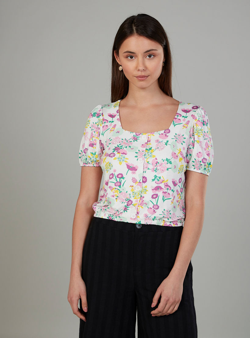 بلوزة بطبعات زهرية وأكمام قصيرة وتفاصيل أزرار-women-clothing-shirtsandblouses-blouses-image-4
